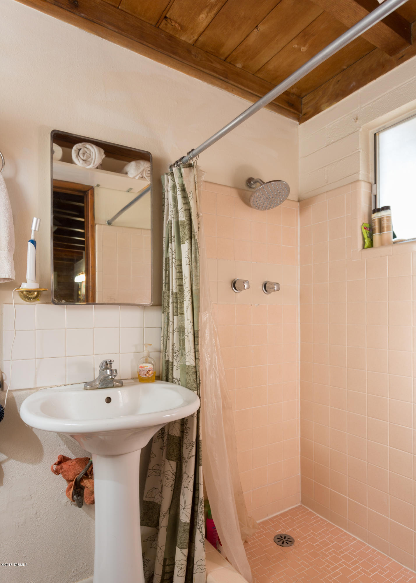 3564 E Kleindale Road