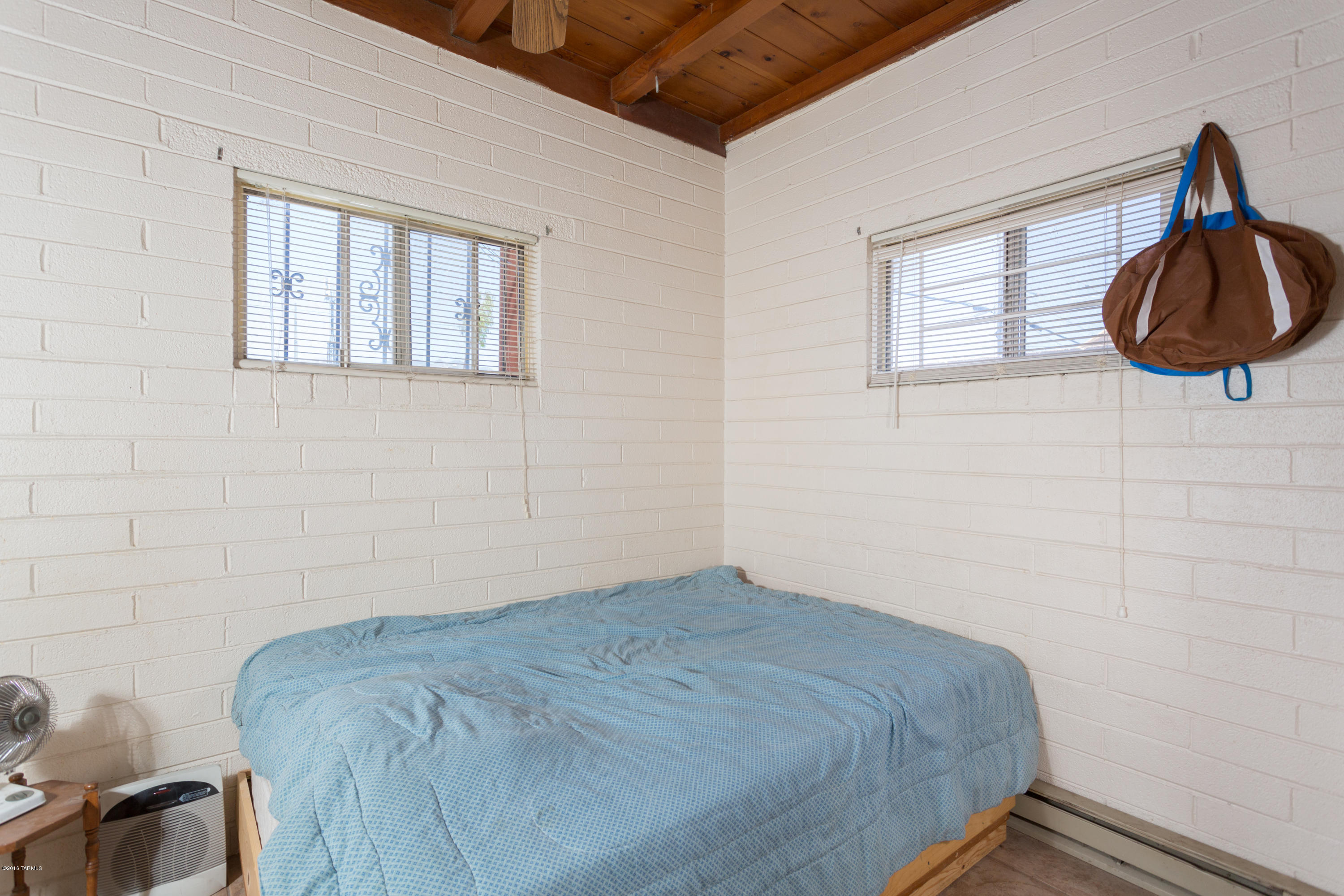 3564 E Kleindale Road