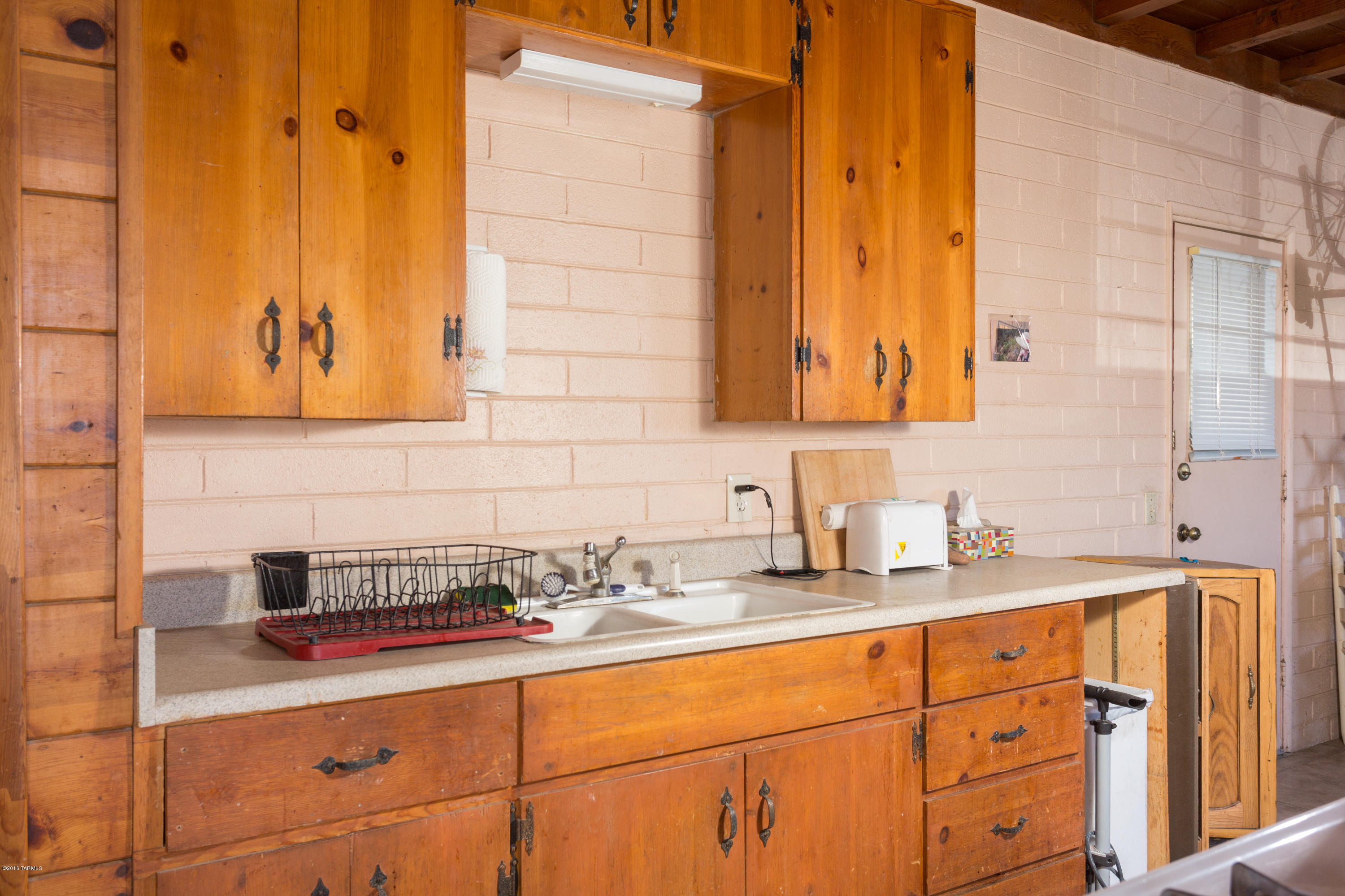 3564 E Kleindale Road