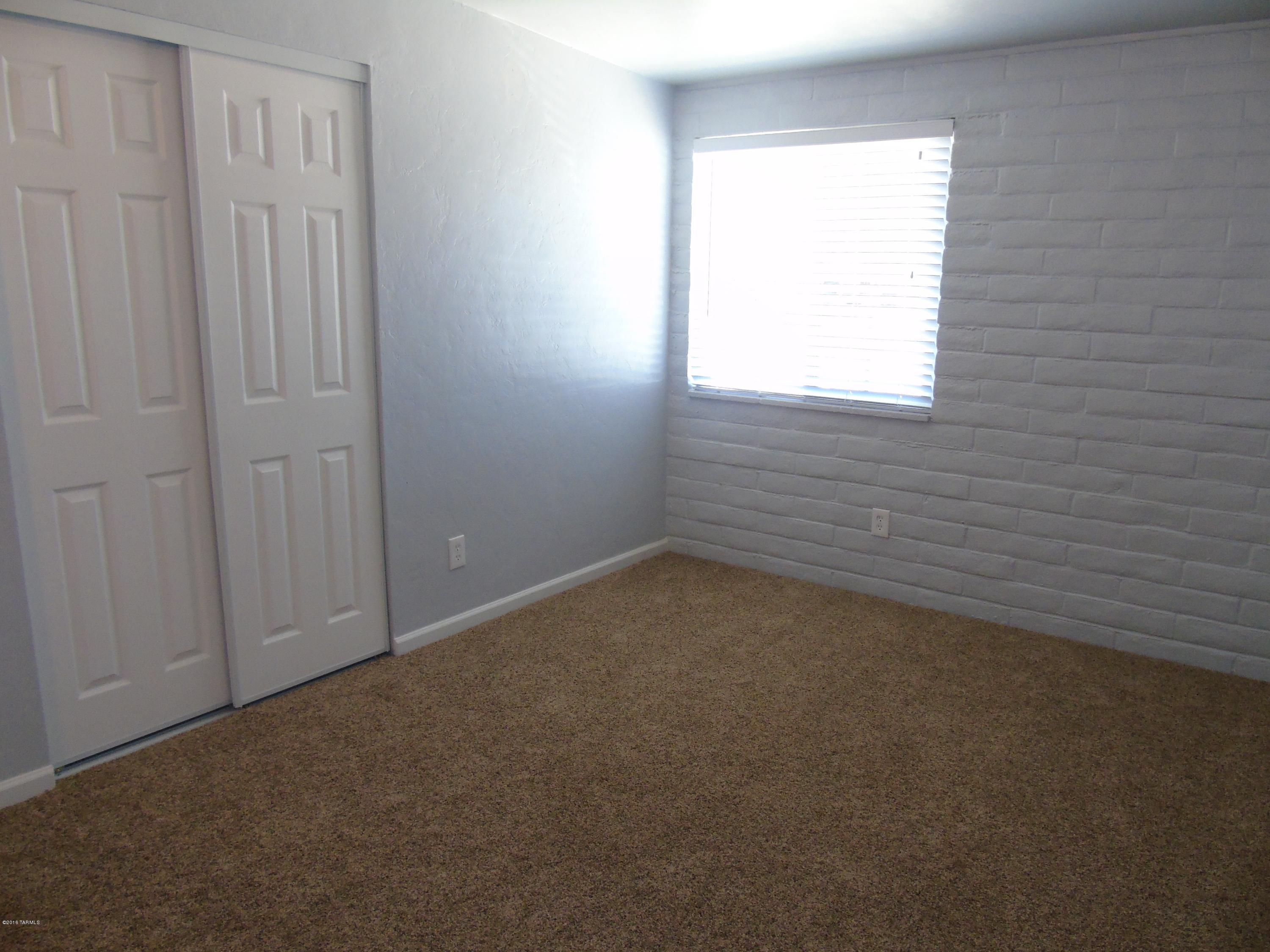 2616 S Calle Yucatan