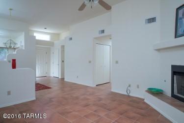 4353 E Sunnybrook Lane