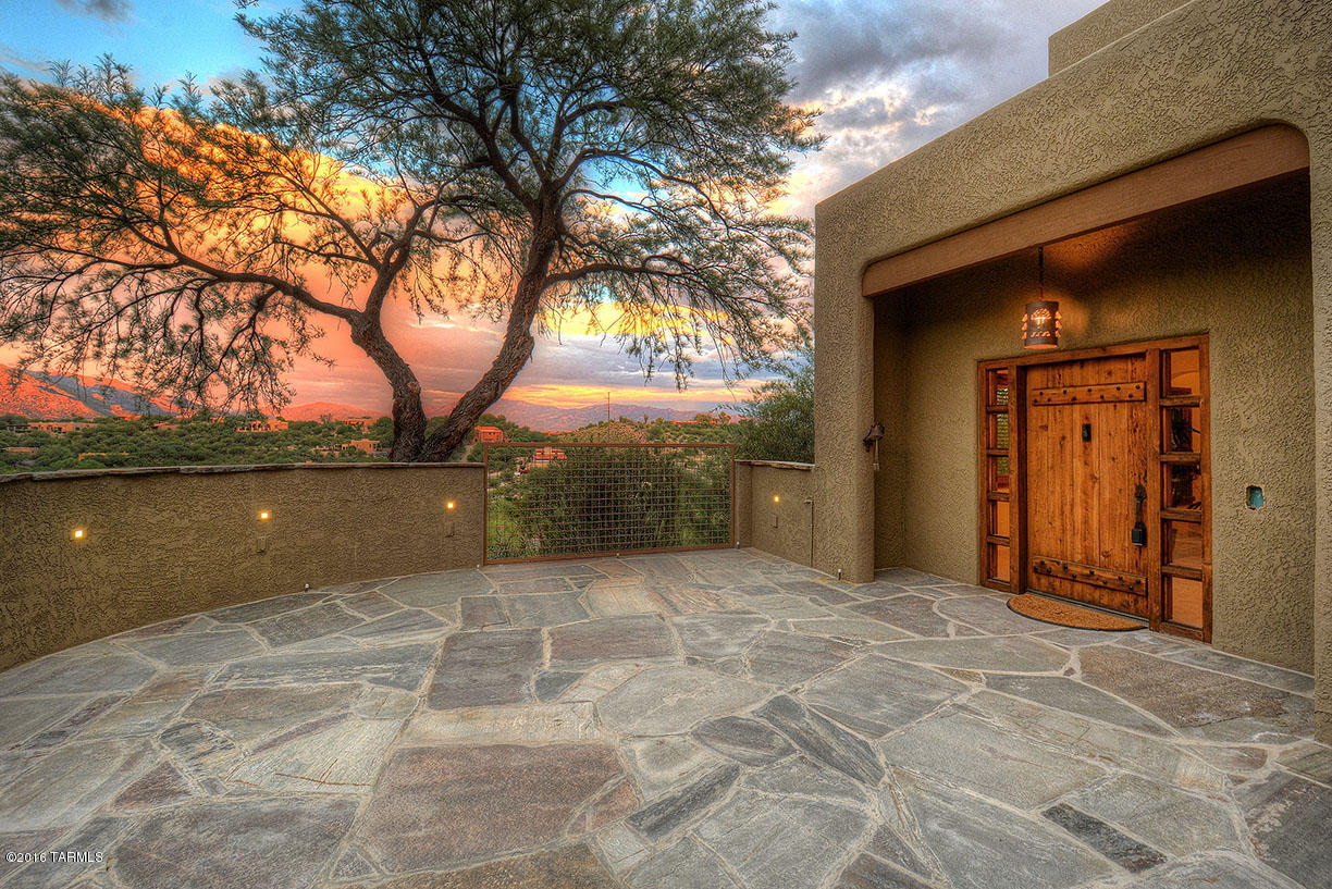 6164 E Paseo Cimarron