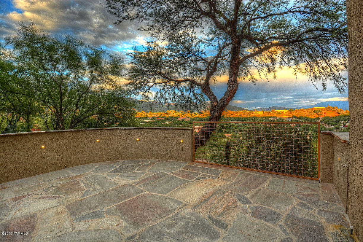 6164 E Paseo Cimarron