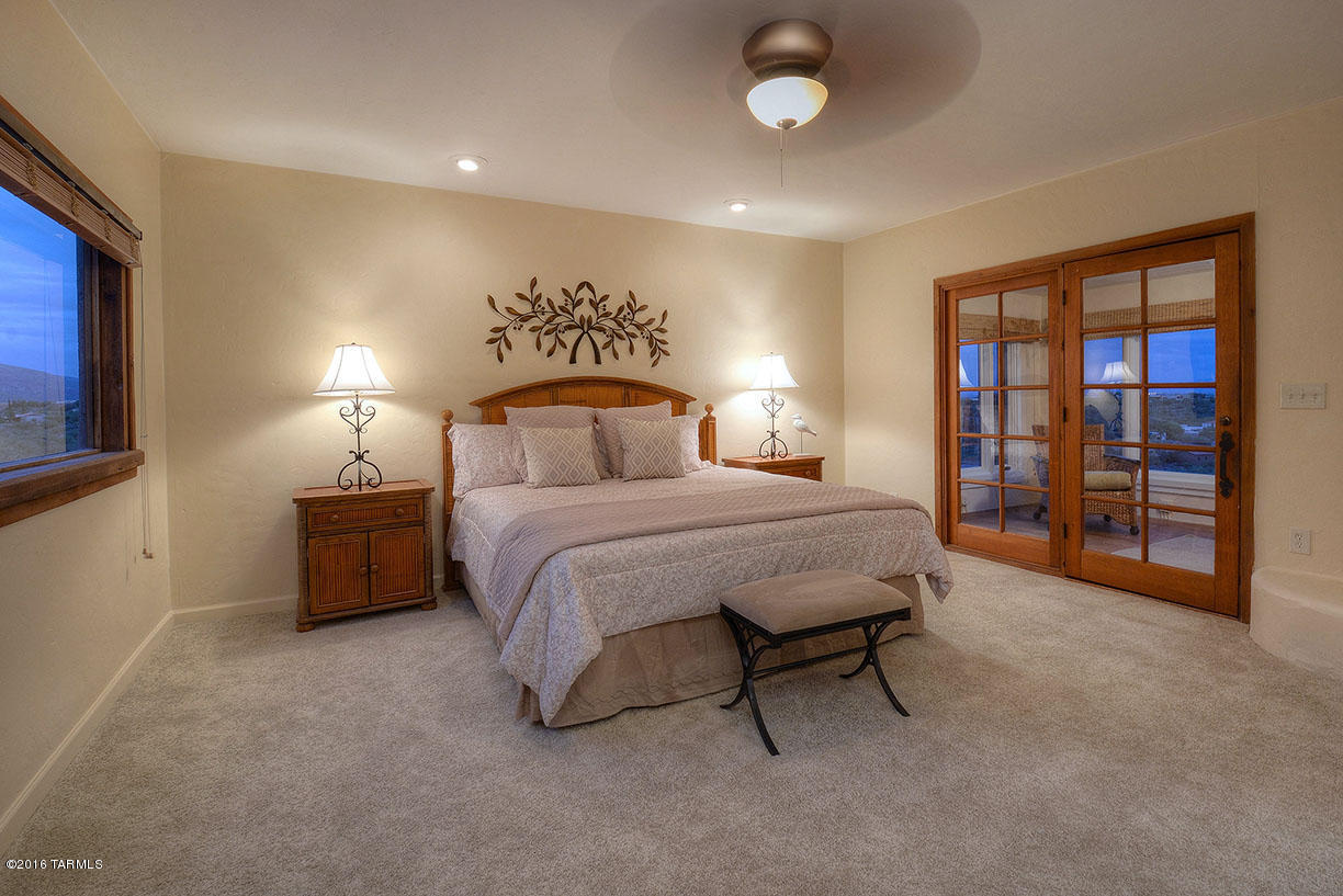6164 E Paseo Cimarron