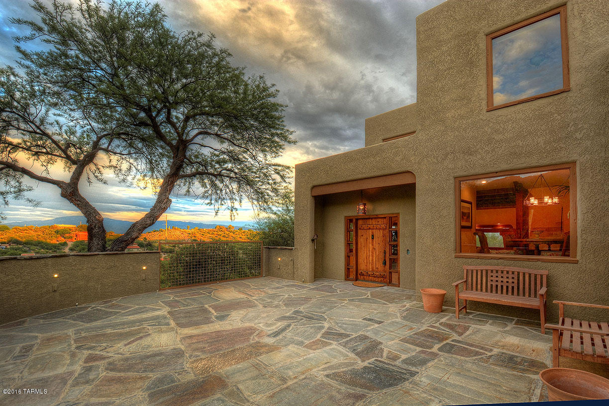 6164 E Paseo Cimarron