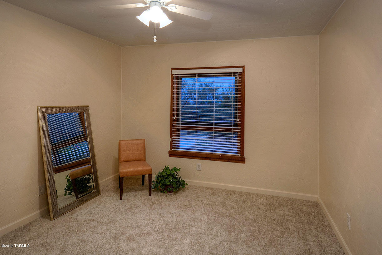 6164 E Paseo Cimarron