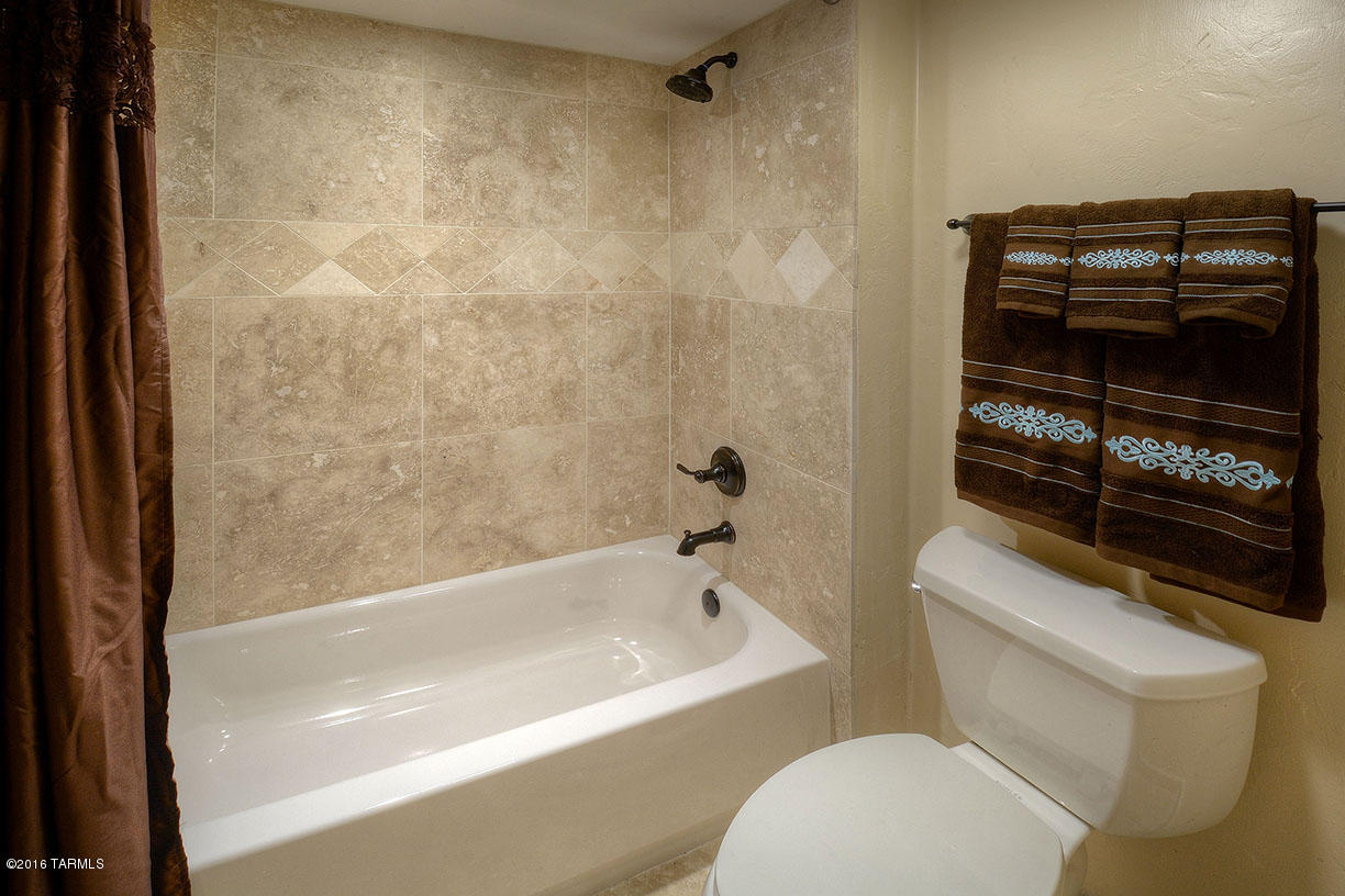 6164 E Paseo Cimarron