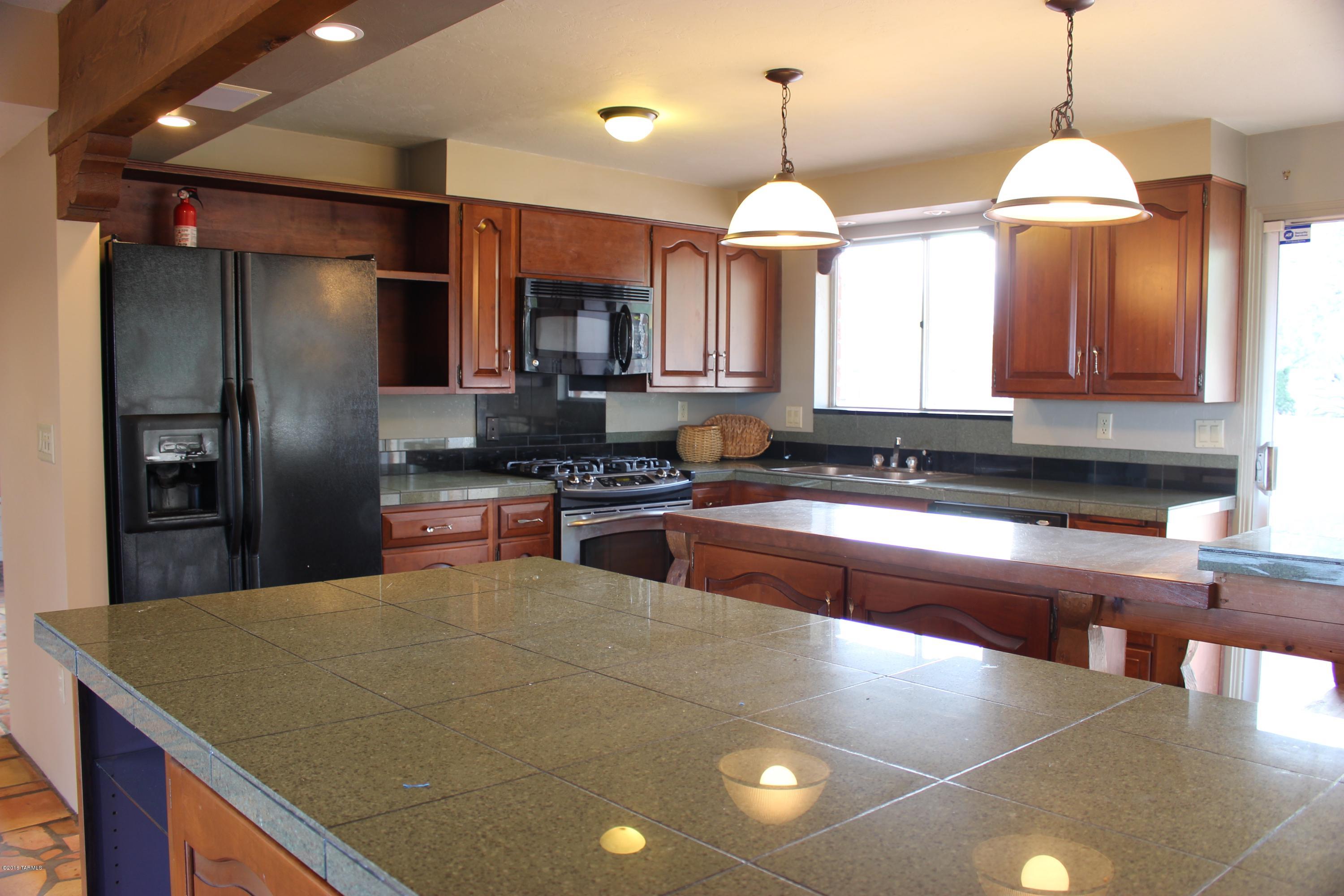 5955 N Camino Esplendora