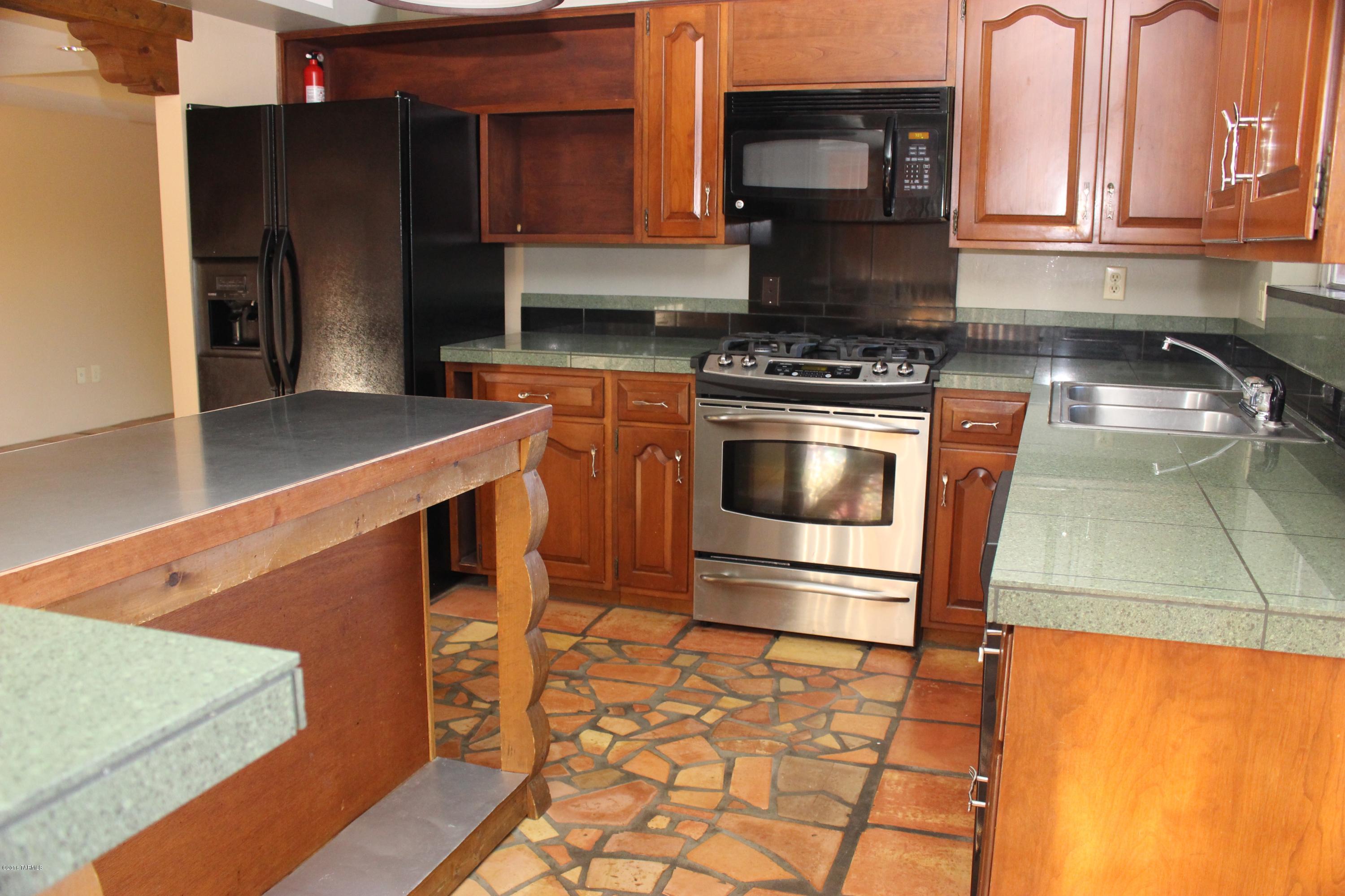 5955 N Camino Esplendora