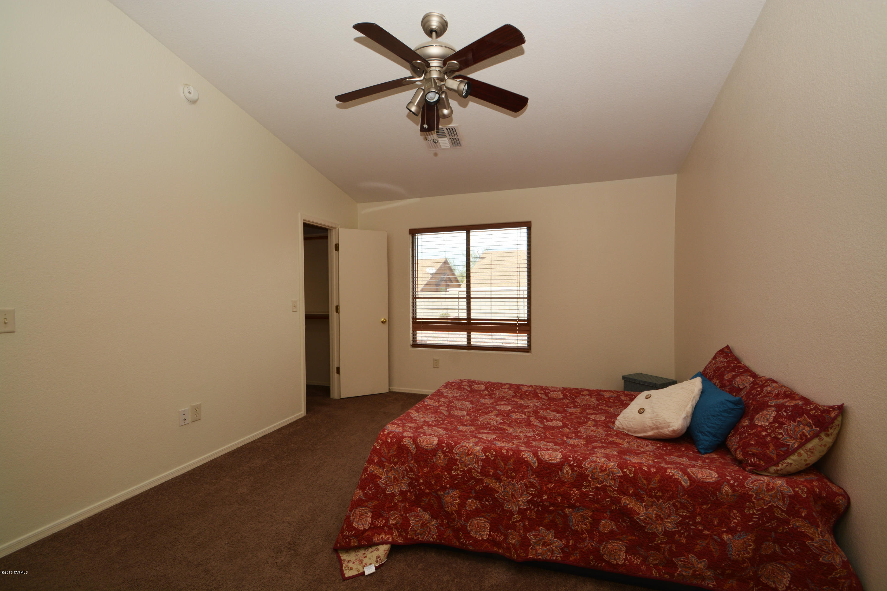2123 E Calle Sierra Del Manantial