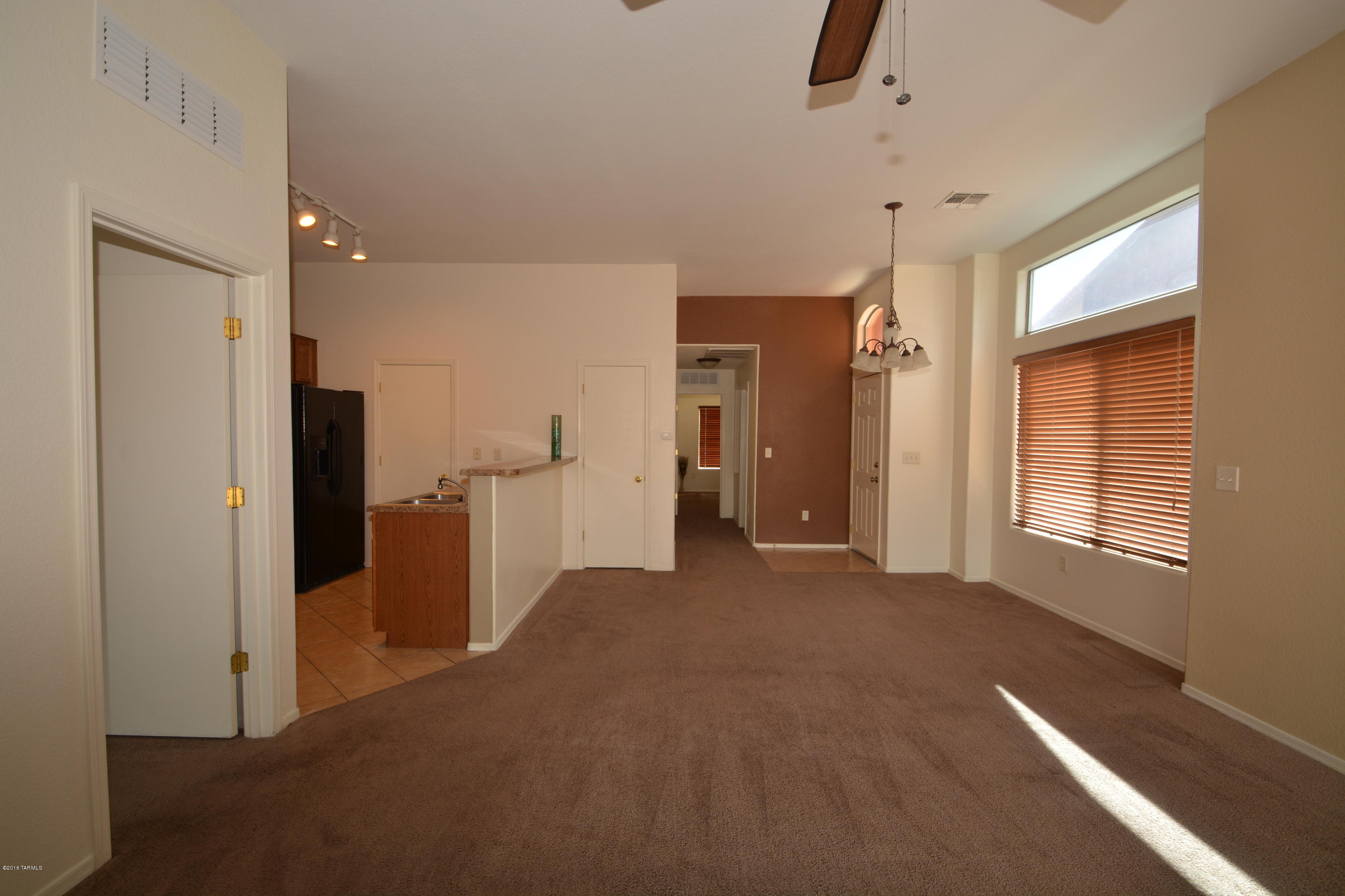 2123 E Calle Sierra Del Manantial