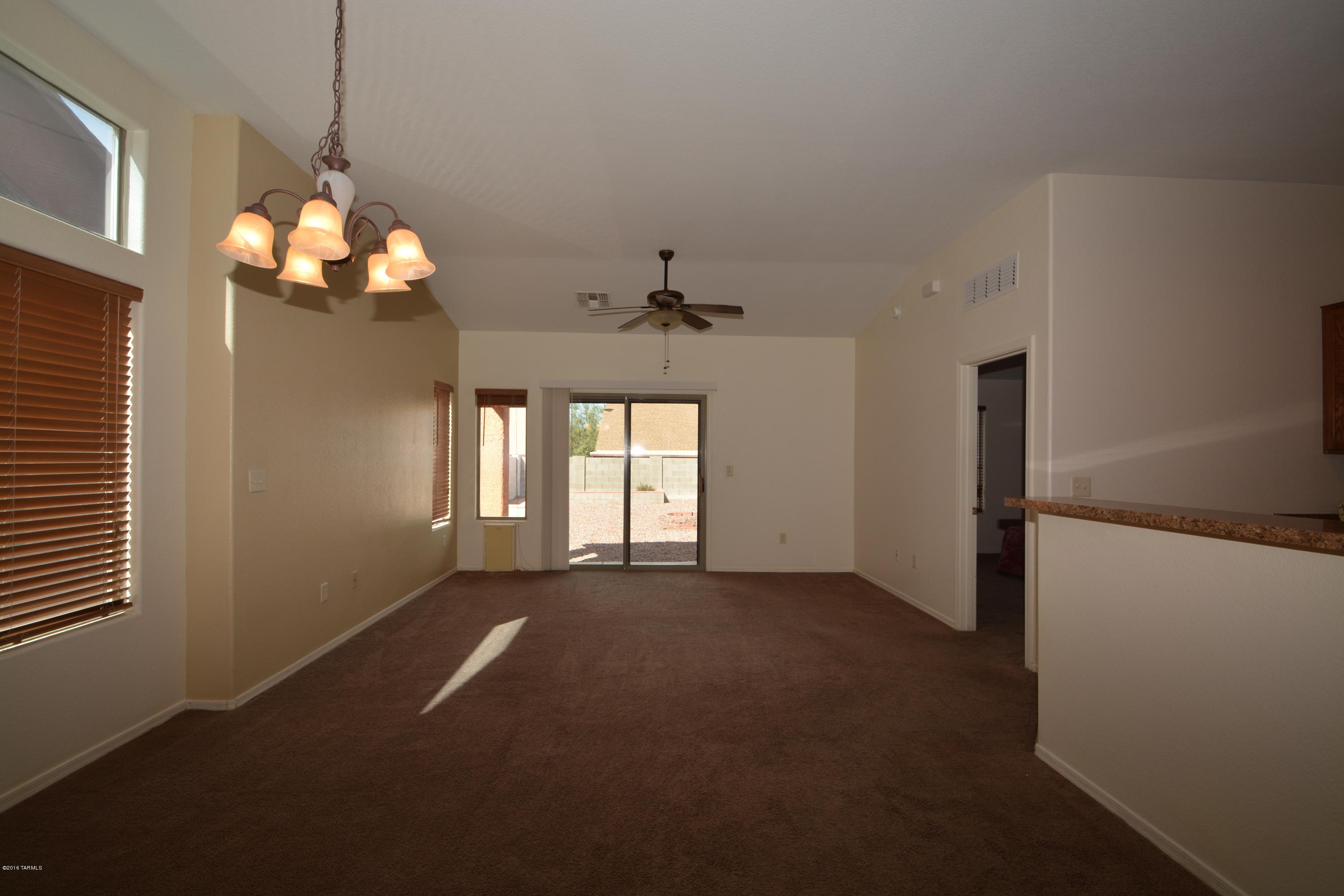 2123 E Calle Sierra Del Manantial