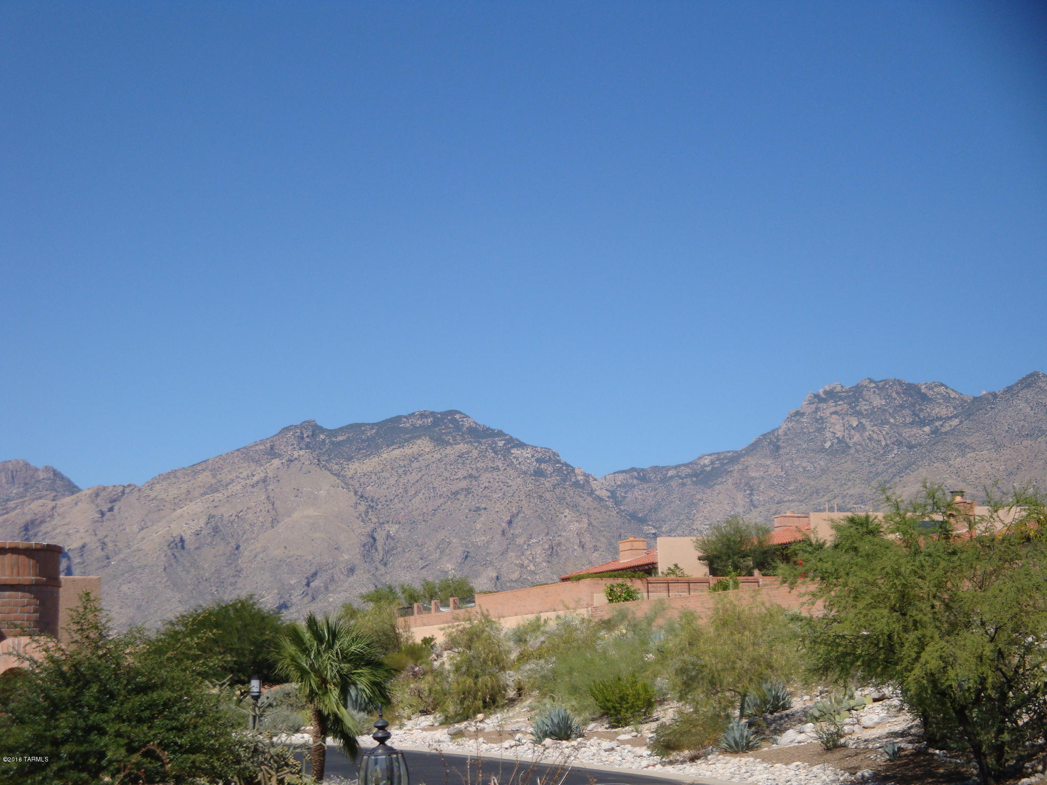4517 N Arroyo Vacio