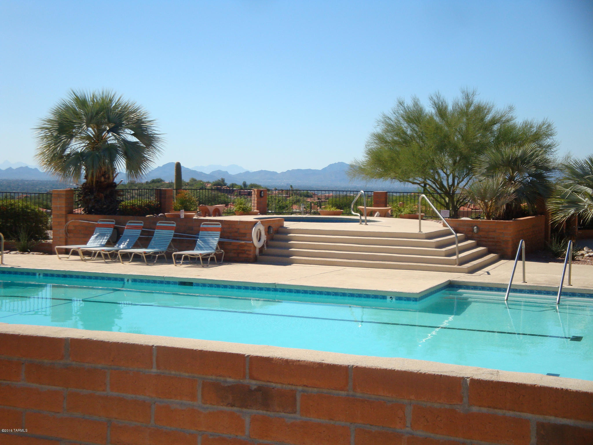 4517 N Arroyo Vacio