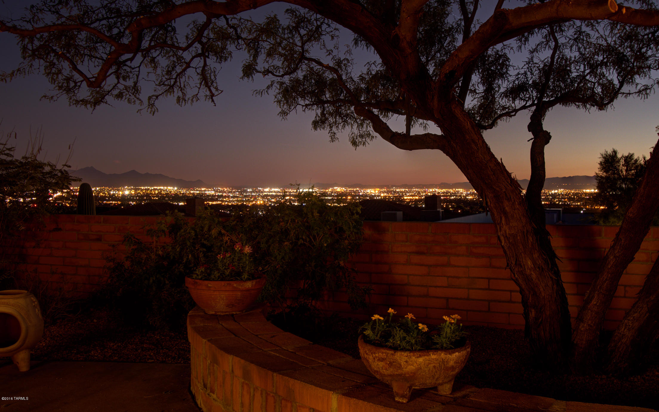 4517 N Arroyo Vacio