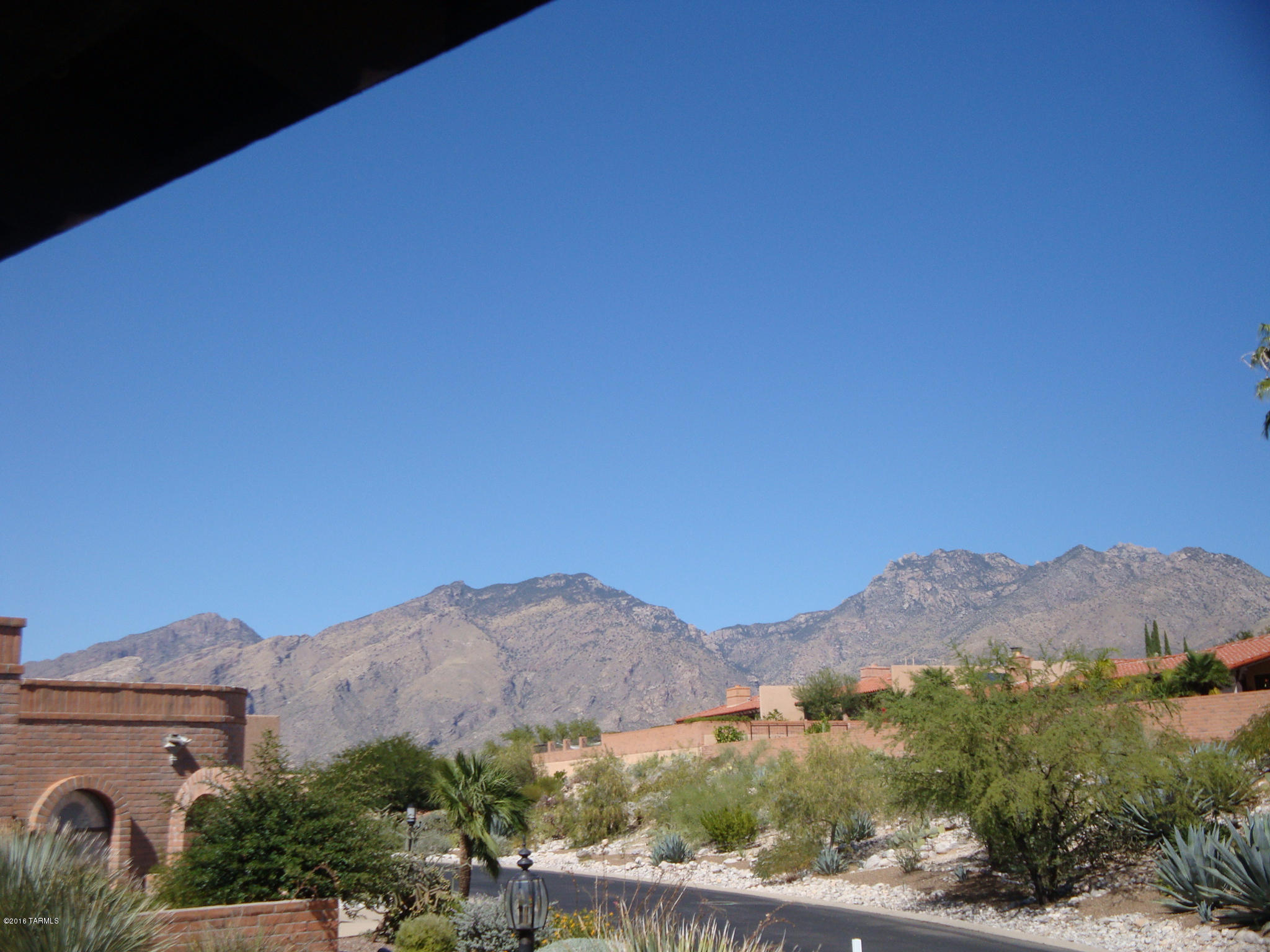4517 N Arroyo Vacio