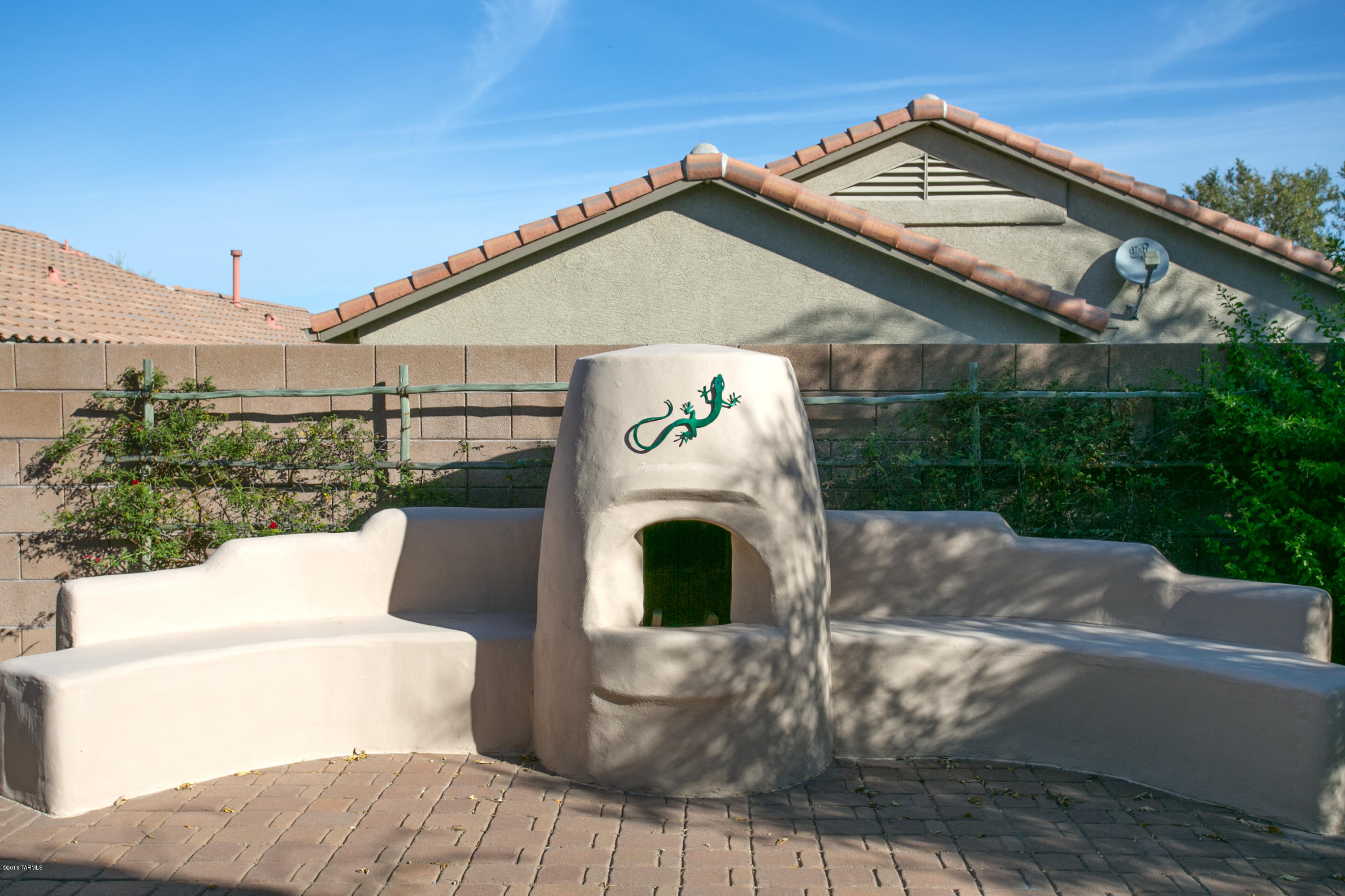 10533 E Feltleaf Willow Trail