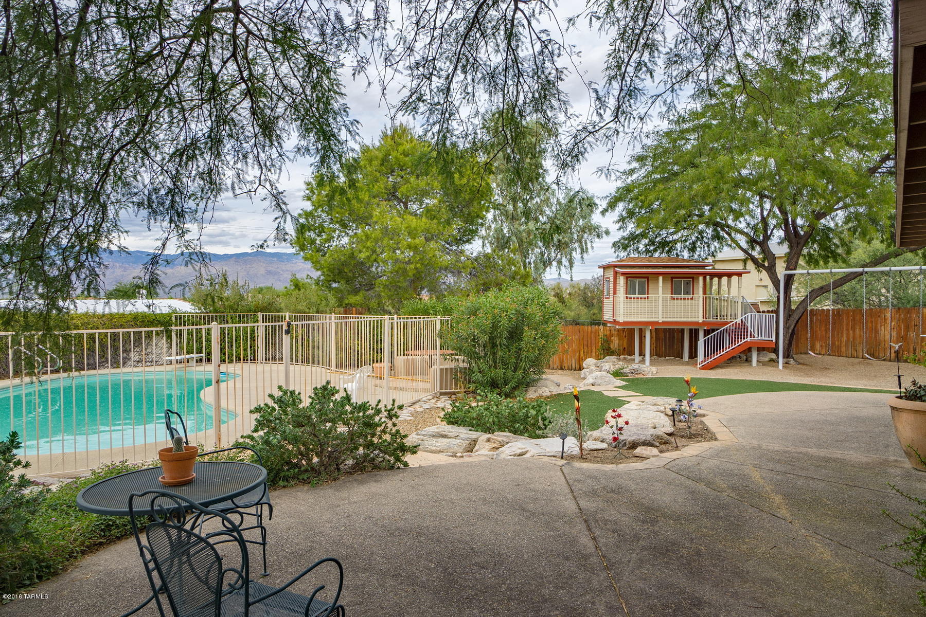 10325 E Calle Trece