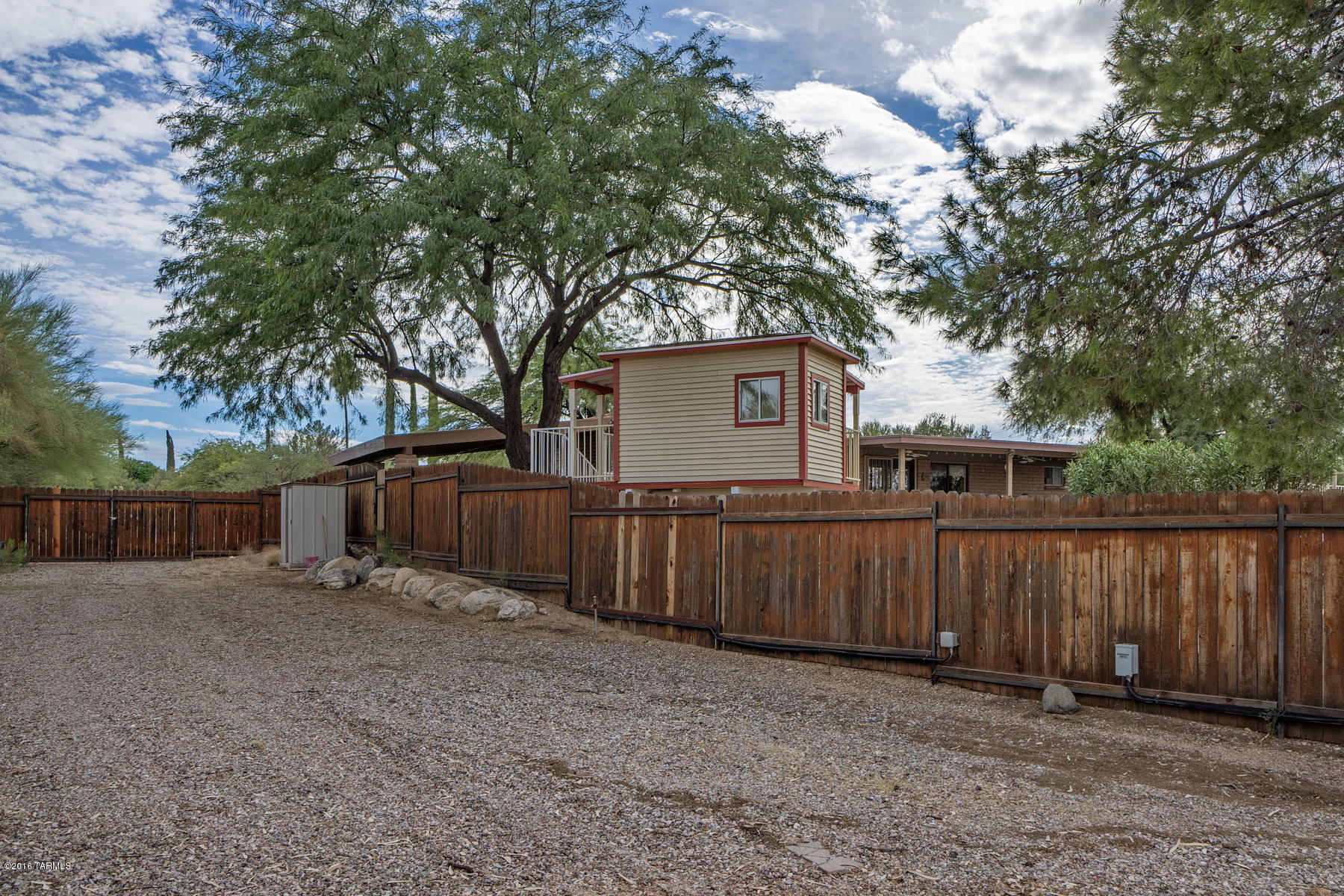 10325 E Calle Trece