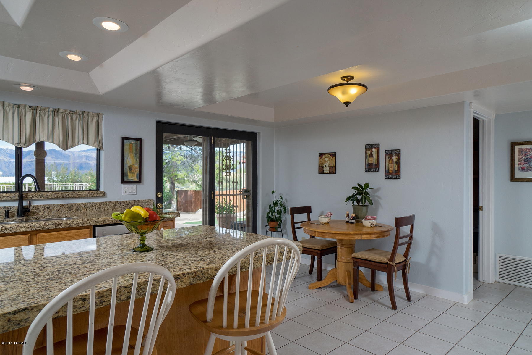 10325 E Calle Trece
