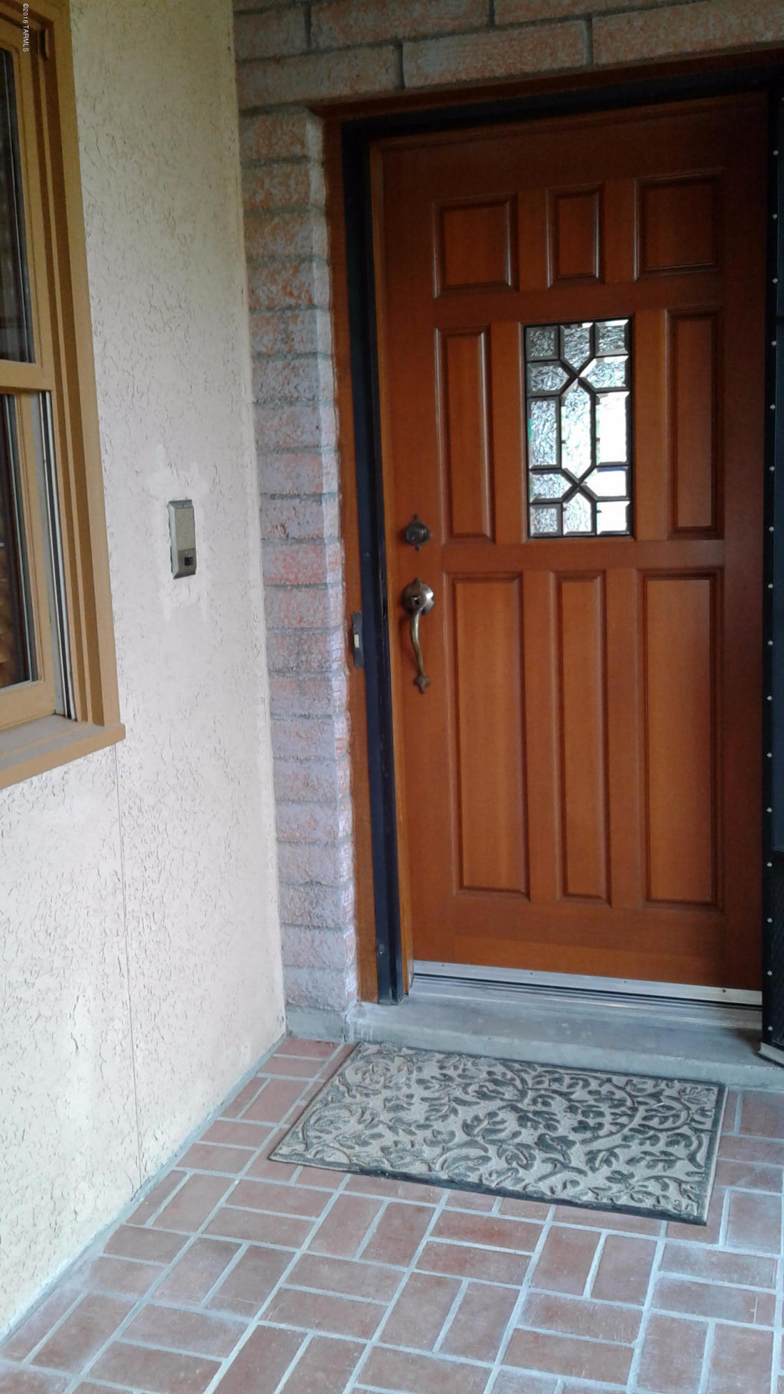 6710 E Loma Del Bribon