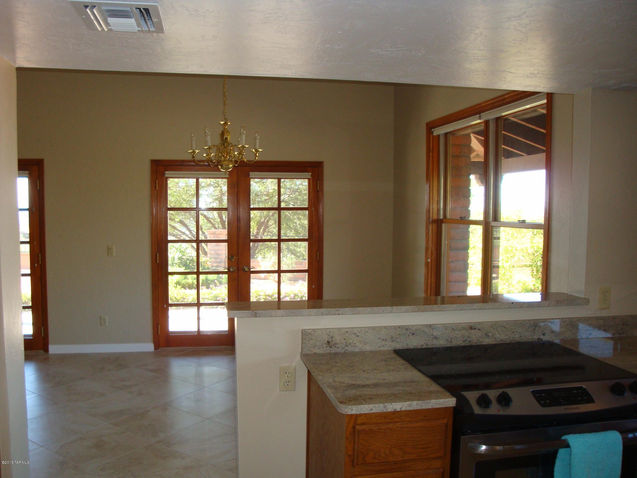 6710 E Loma Del Bribon