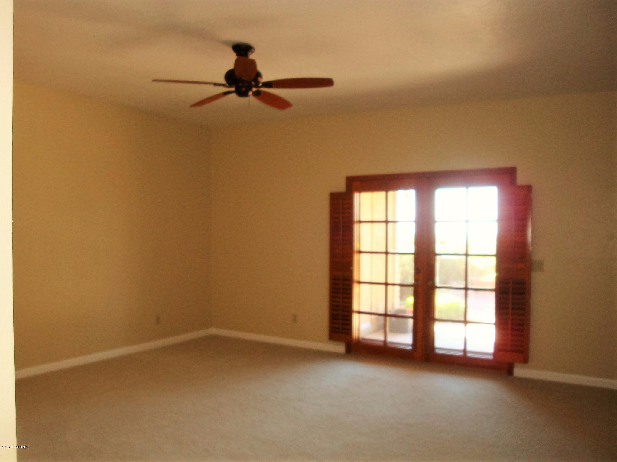 6710 E Loma Del Bribon