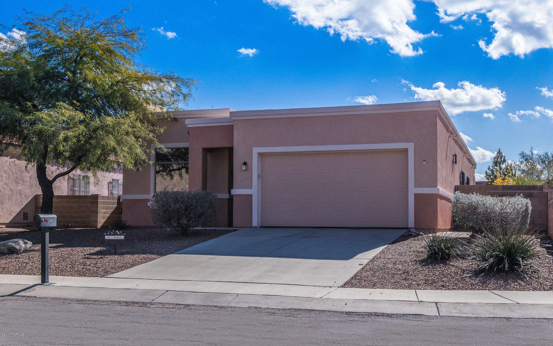 7232 E Camino Bacelar