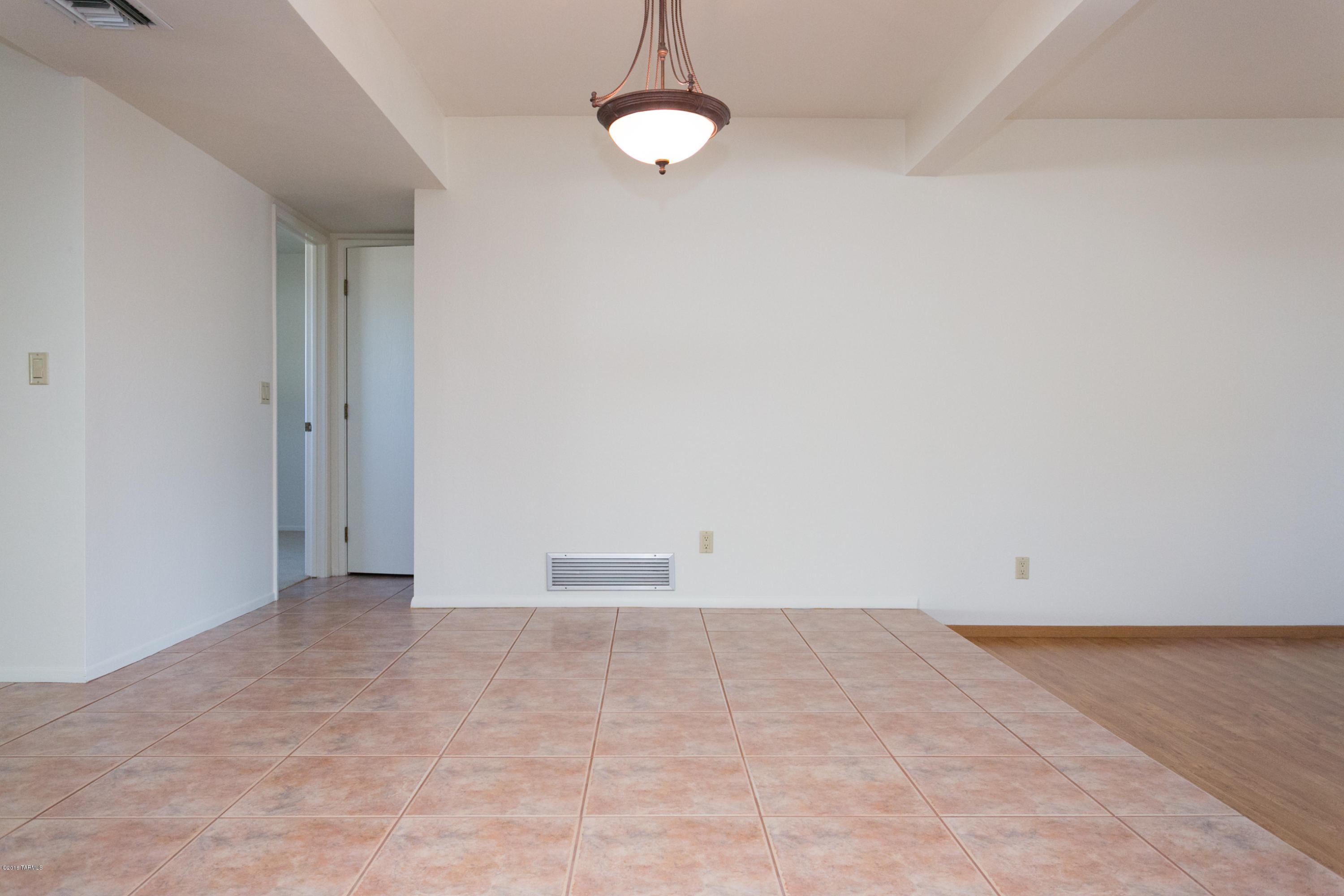7029 E Calle Cerca
