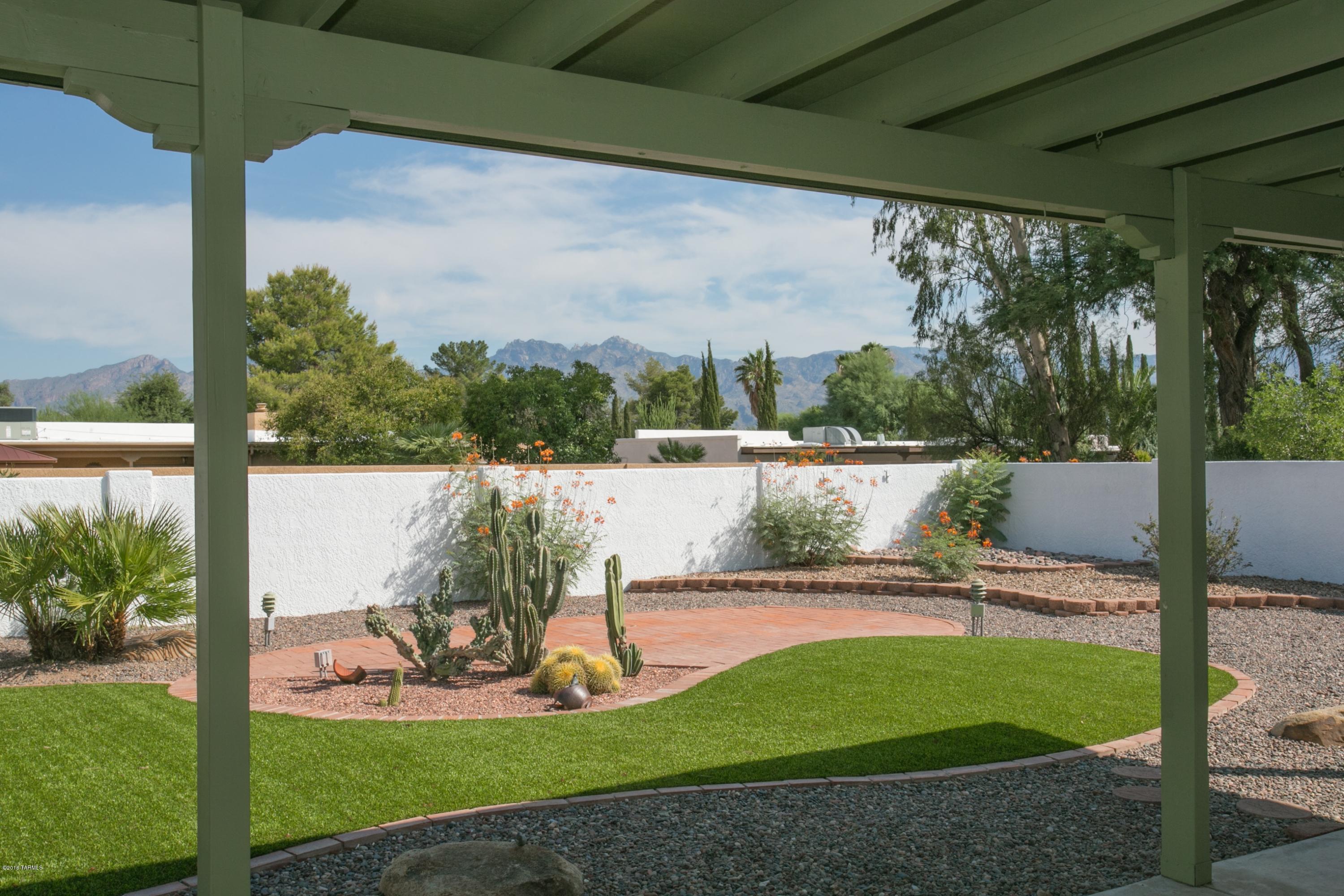 7029 E Calle Cerca