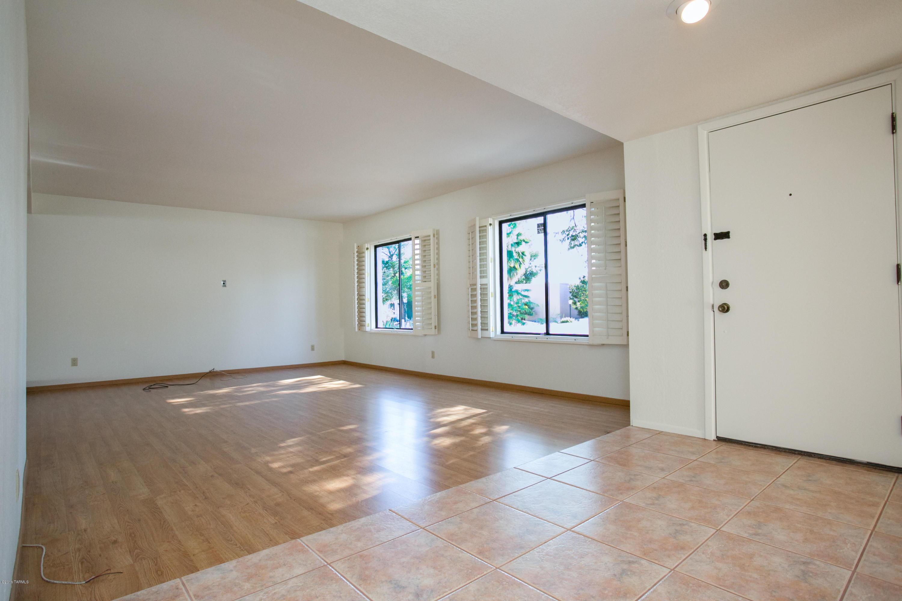 7029 E Calle Cerca