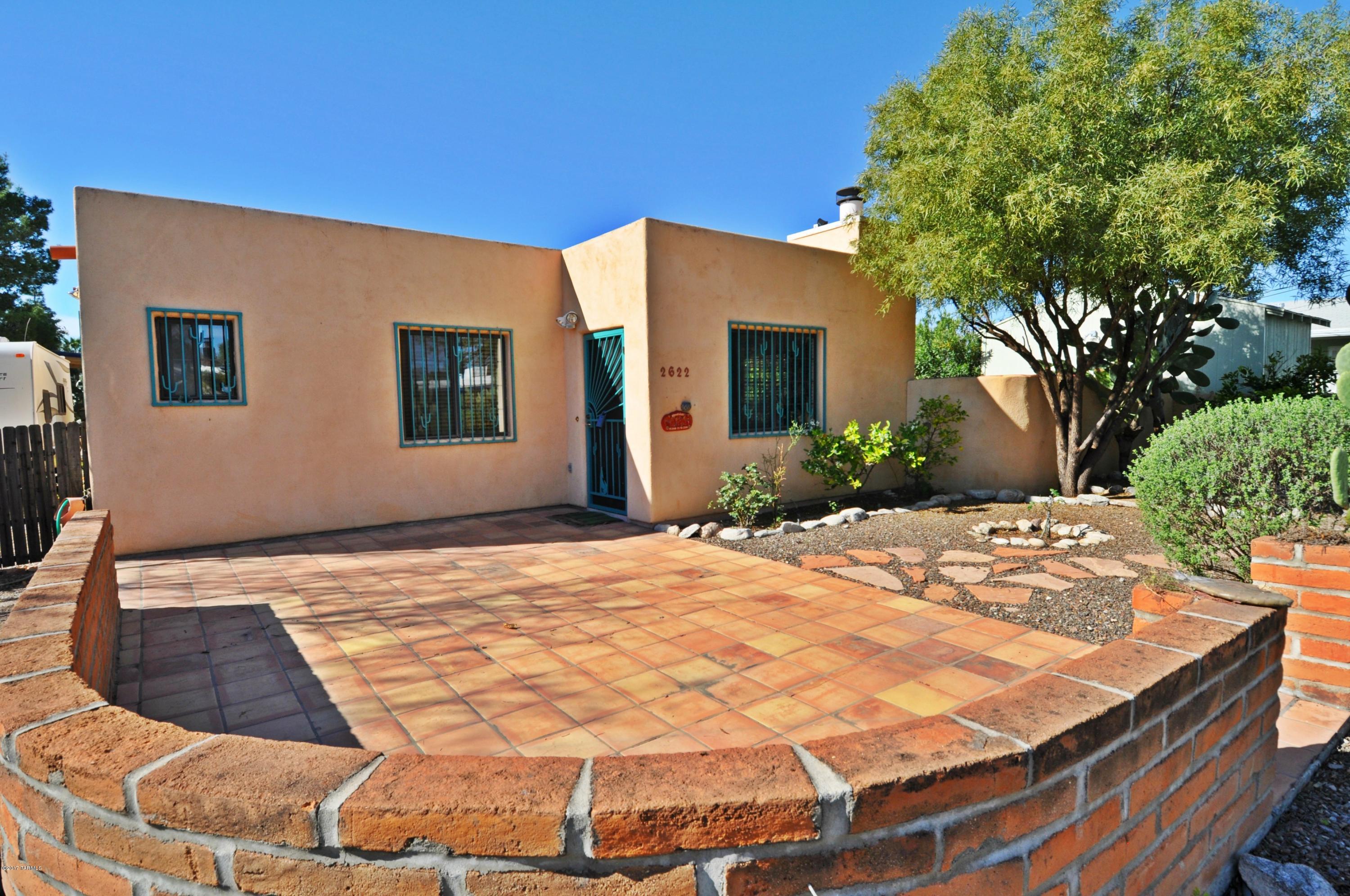 2622 E Edison Street