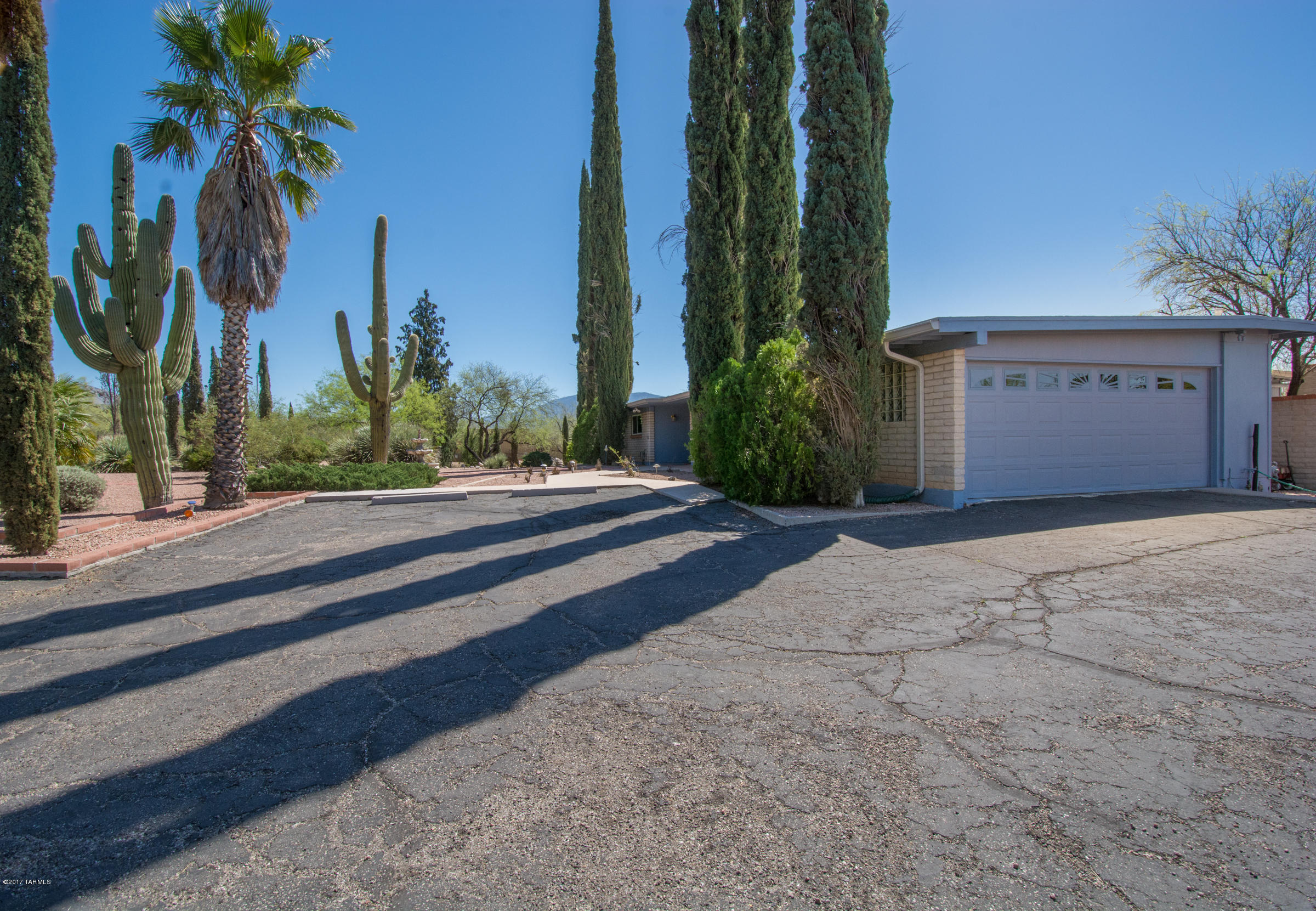 11312 E Comanchero Circle