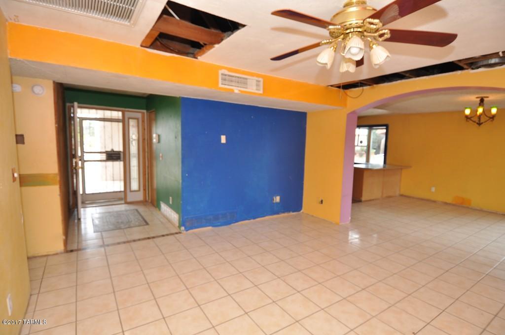 3530 S Camino Seco