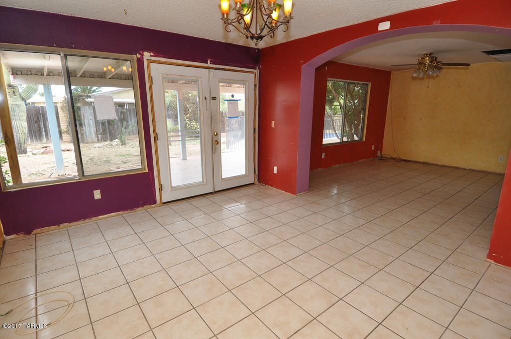 3530 S Camino Seco