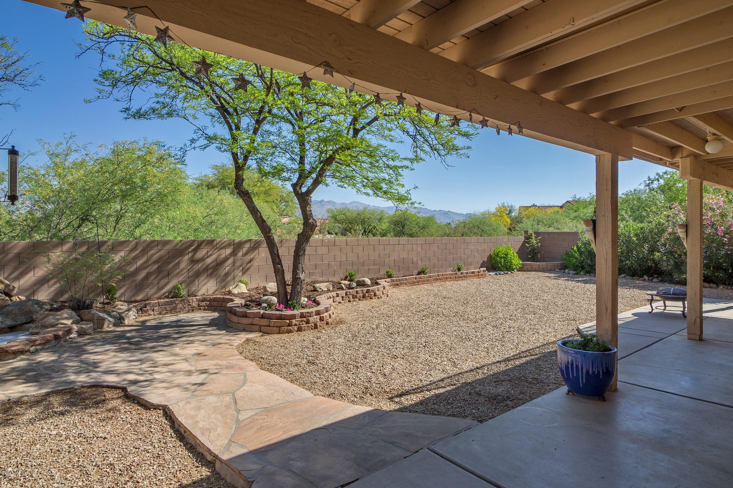 8105 E Slate Ridge Drive