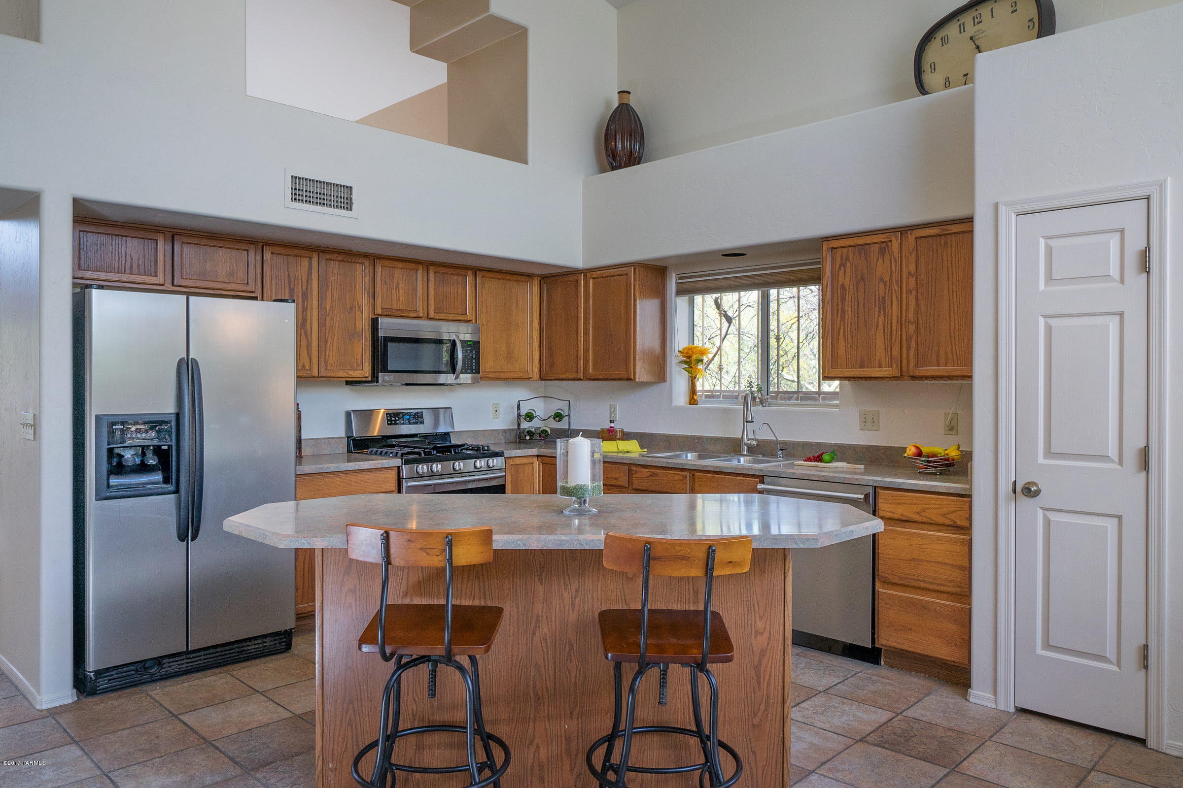 8105 E Slate Ridge Drive