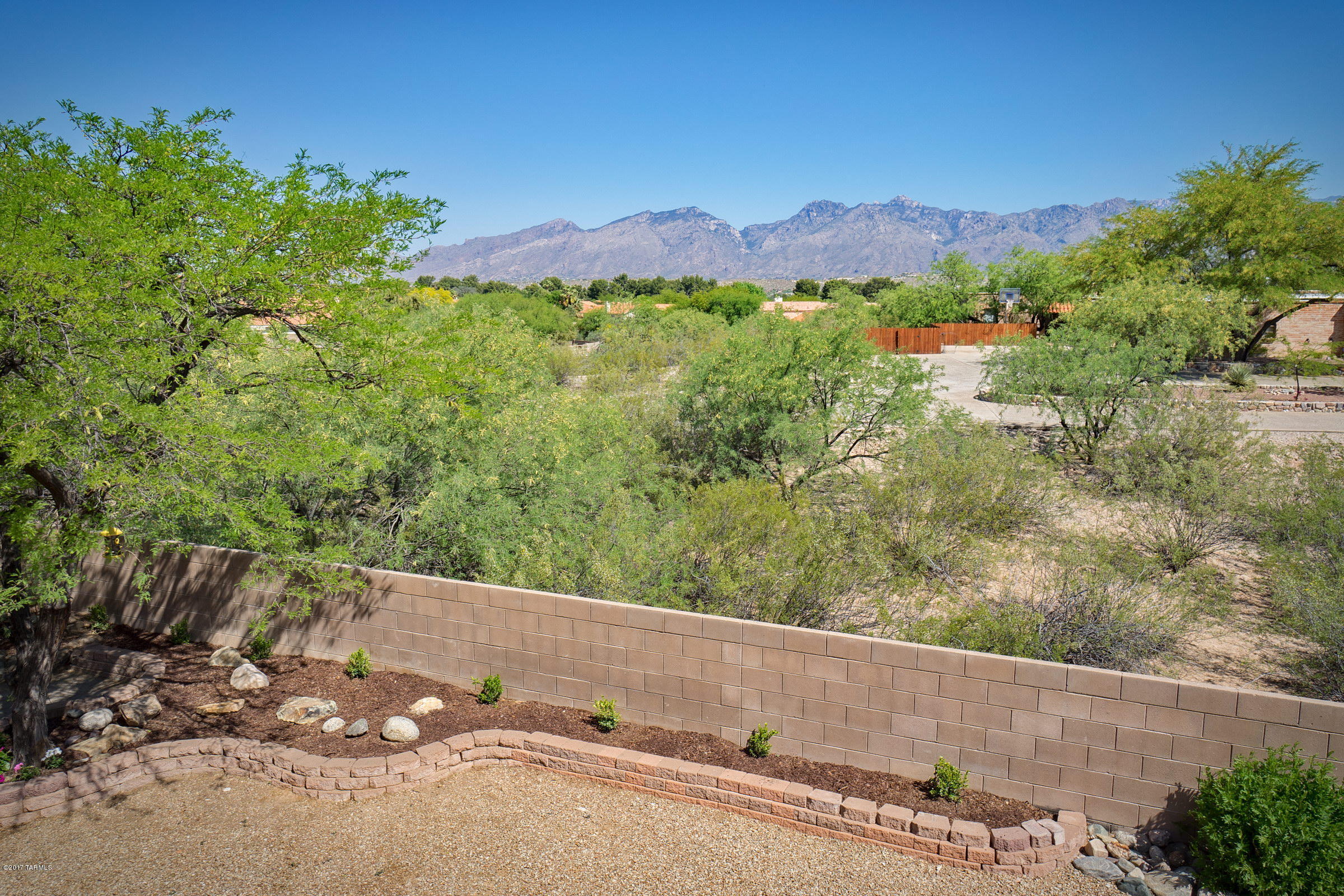 8105 E Slate Ridge Drive