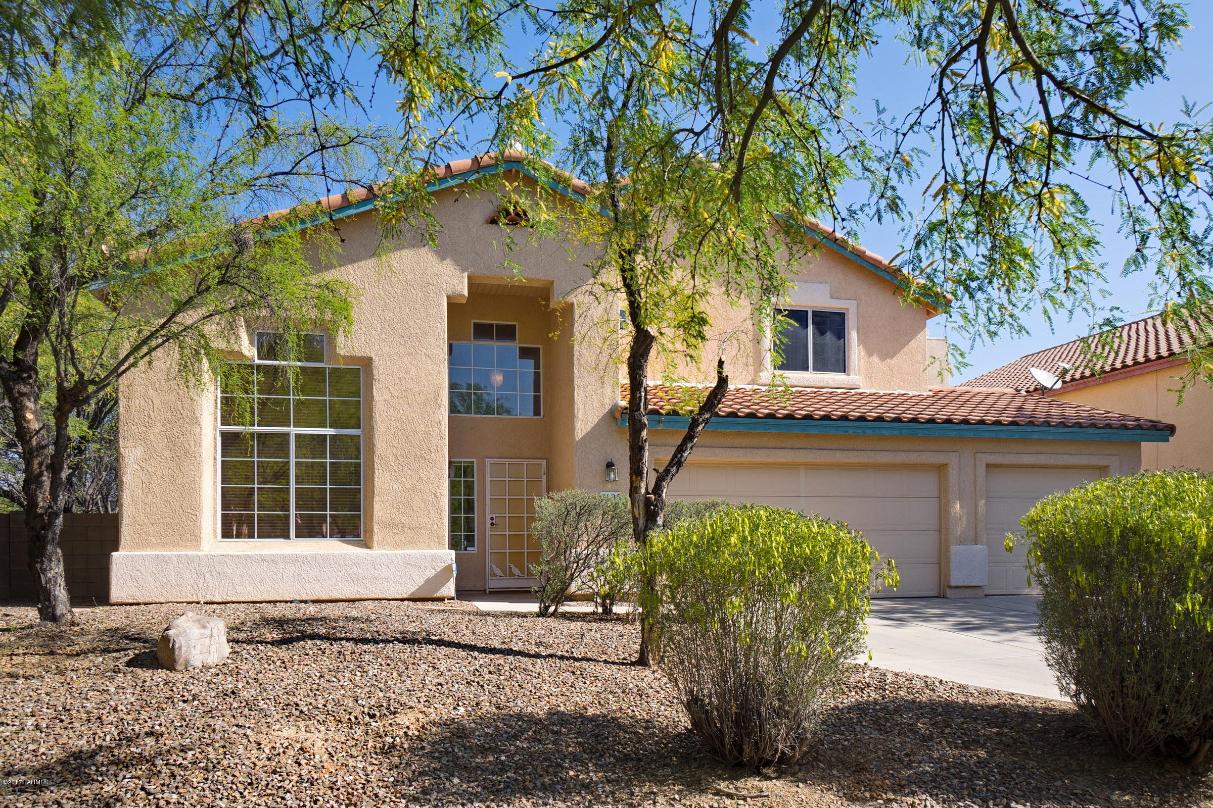 8105 E Slate Ridge Drive