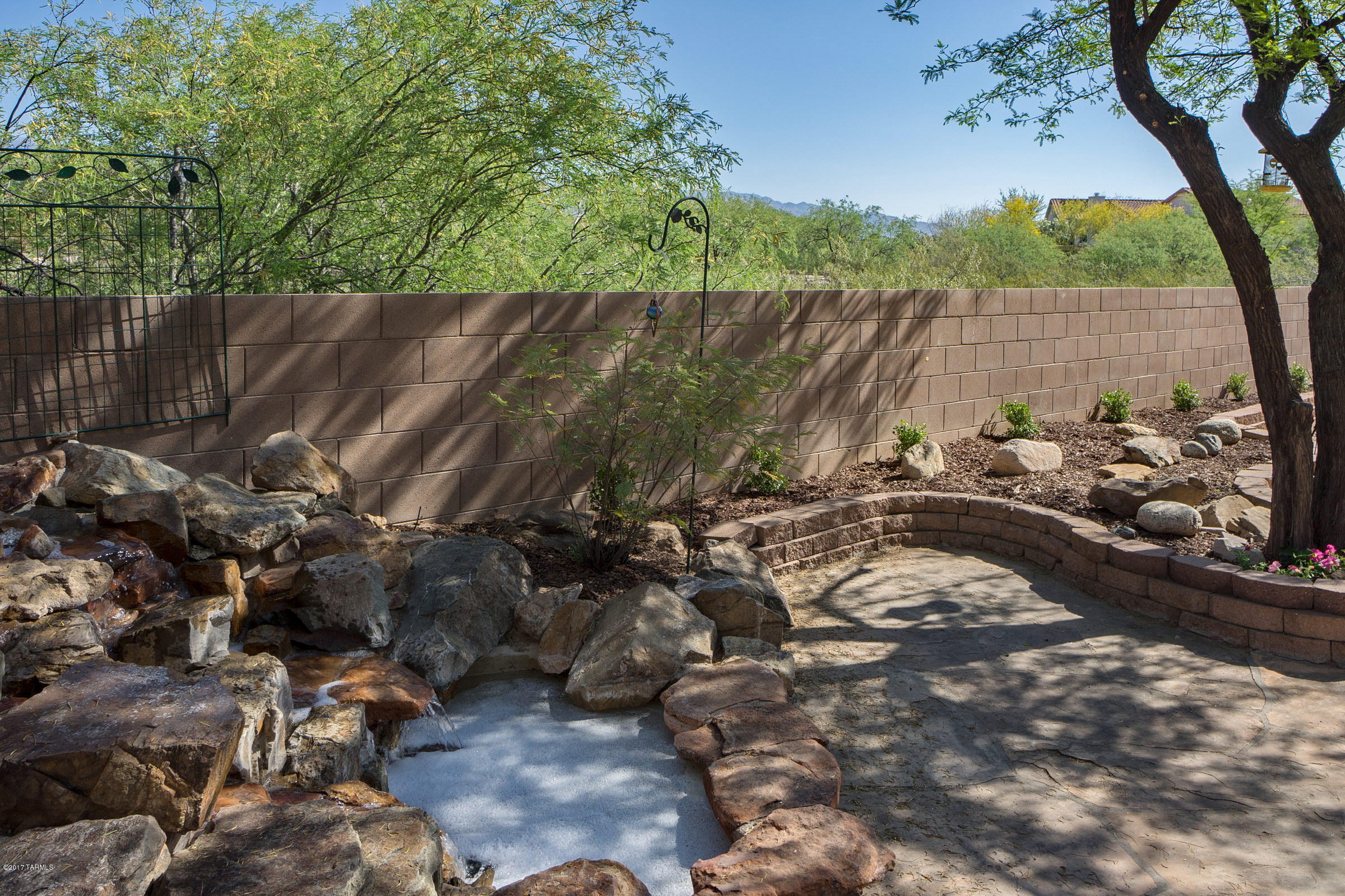 8105 E Slate Ridge Drive