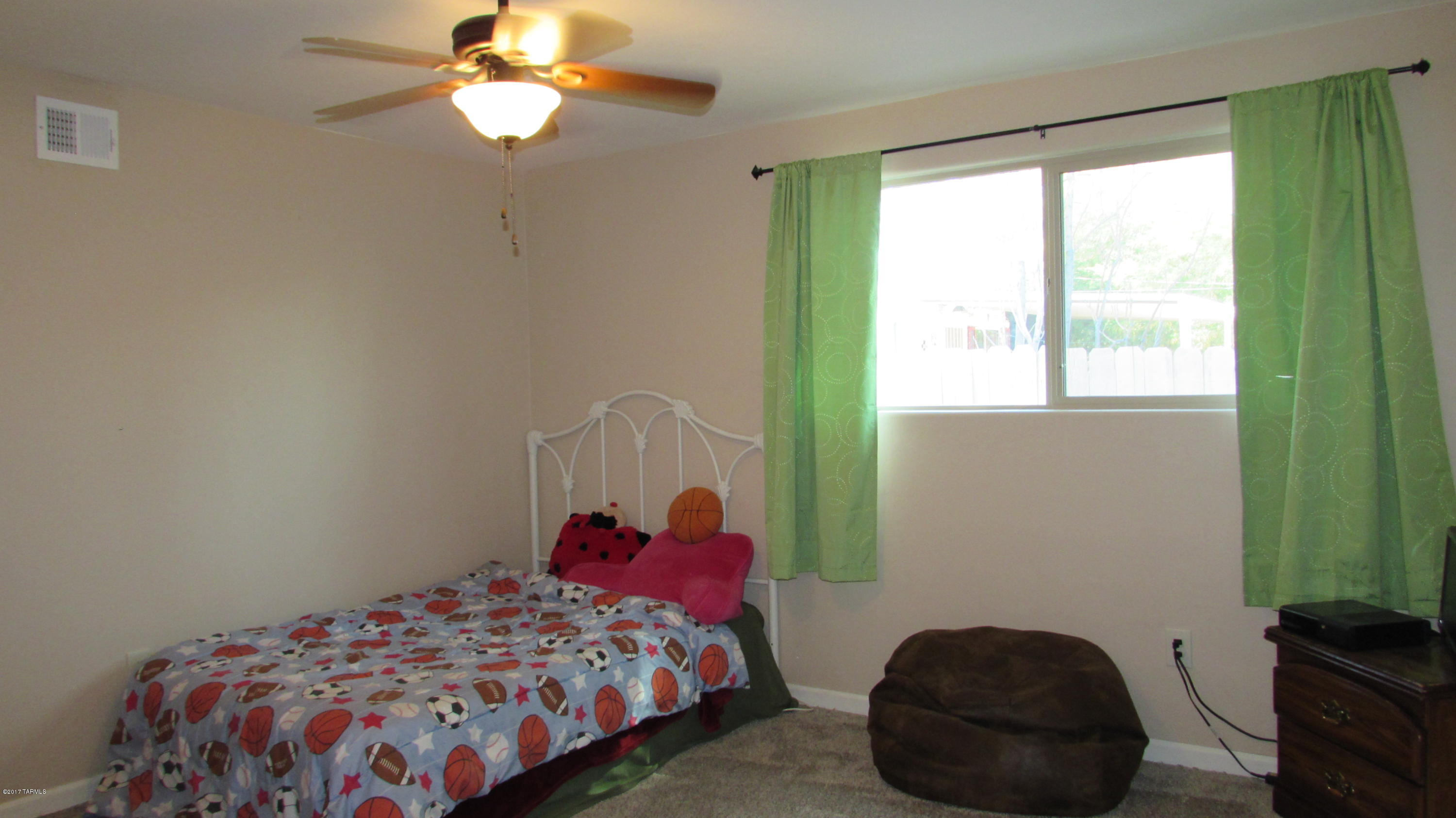 720 S Tudor Place