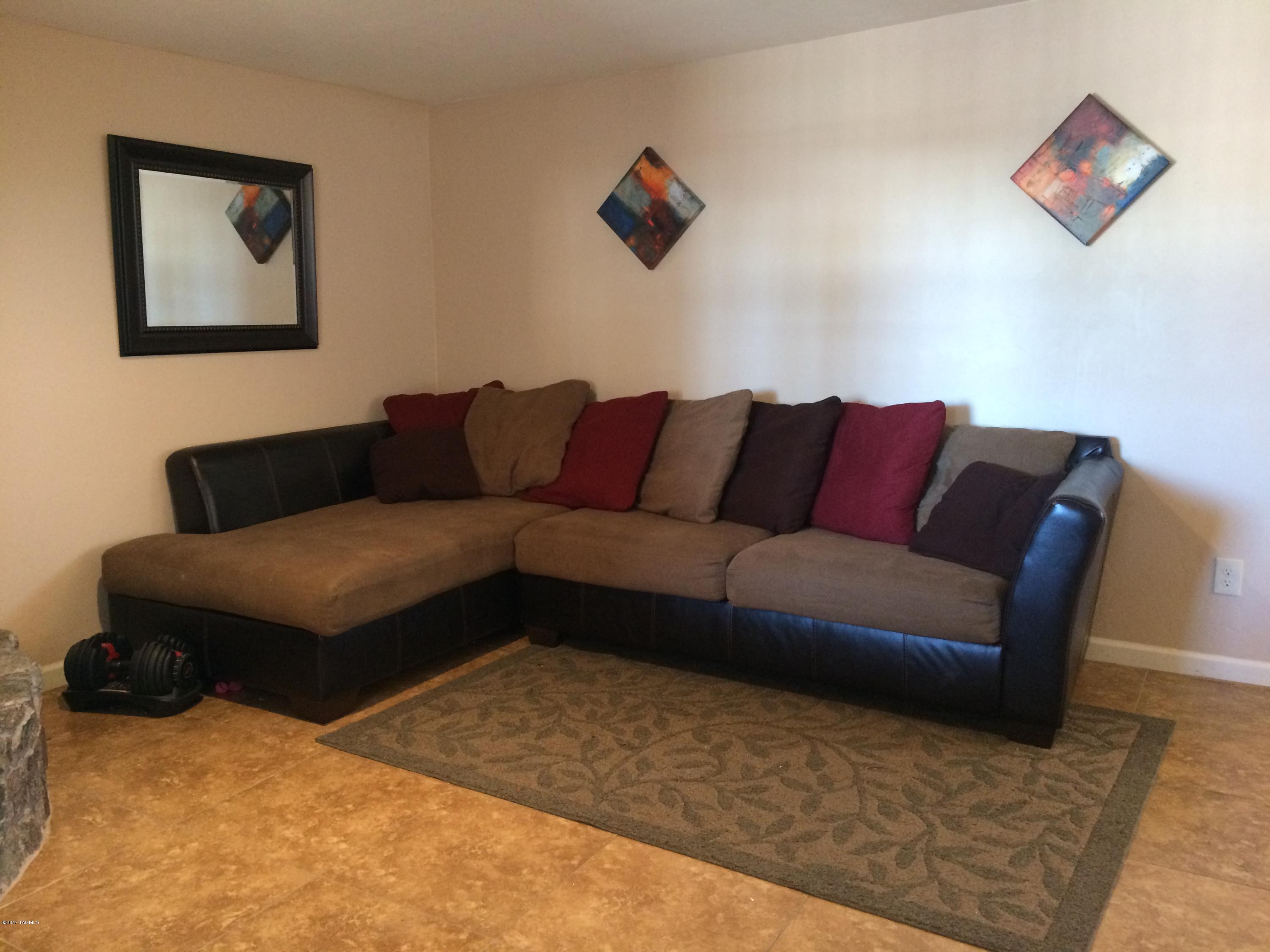 720 S Tudor Place