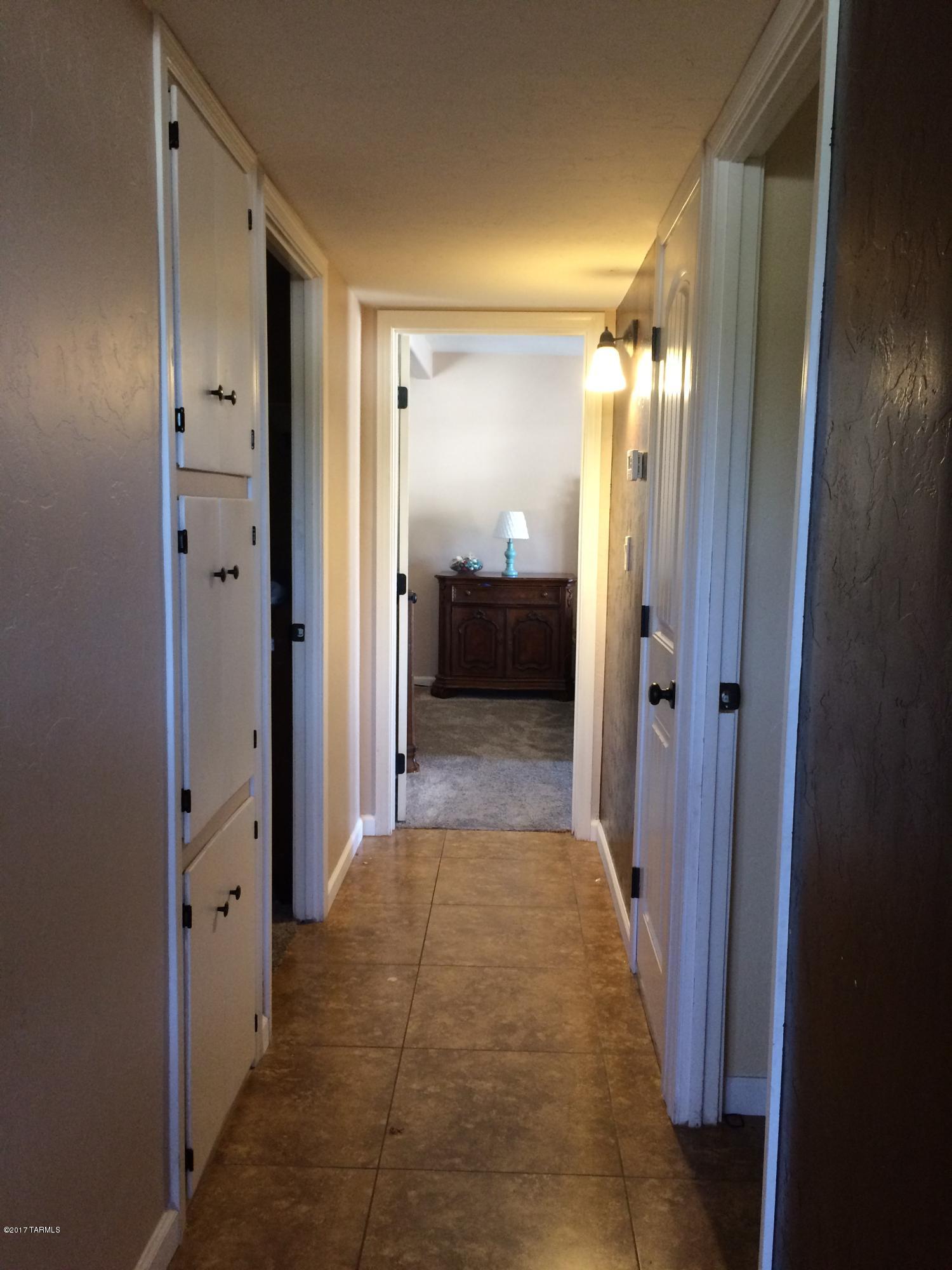 720 S Tudor Place