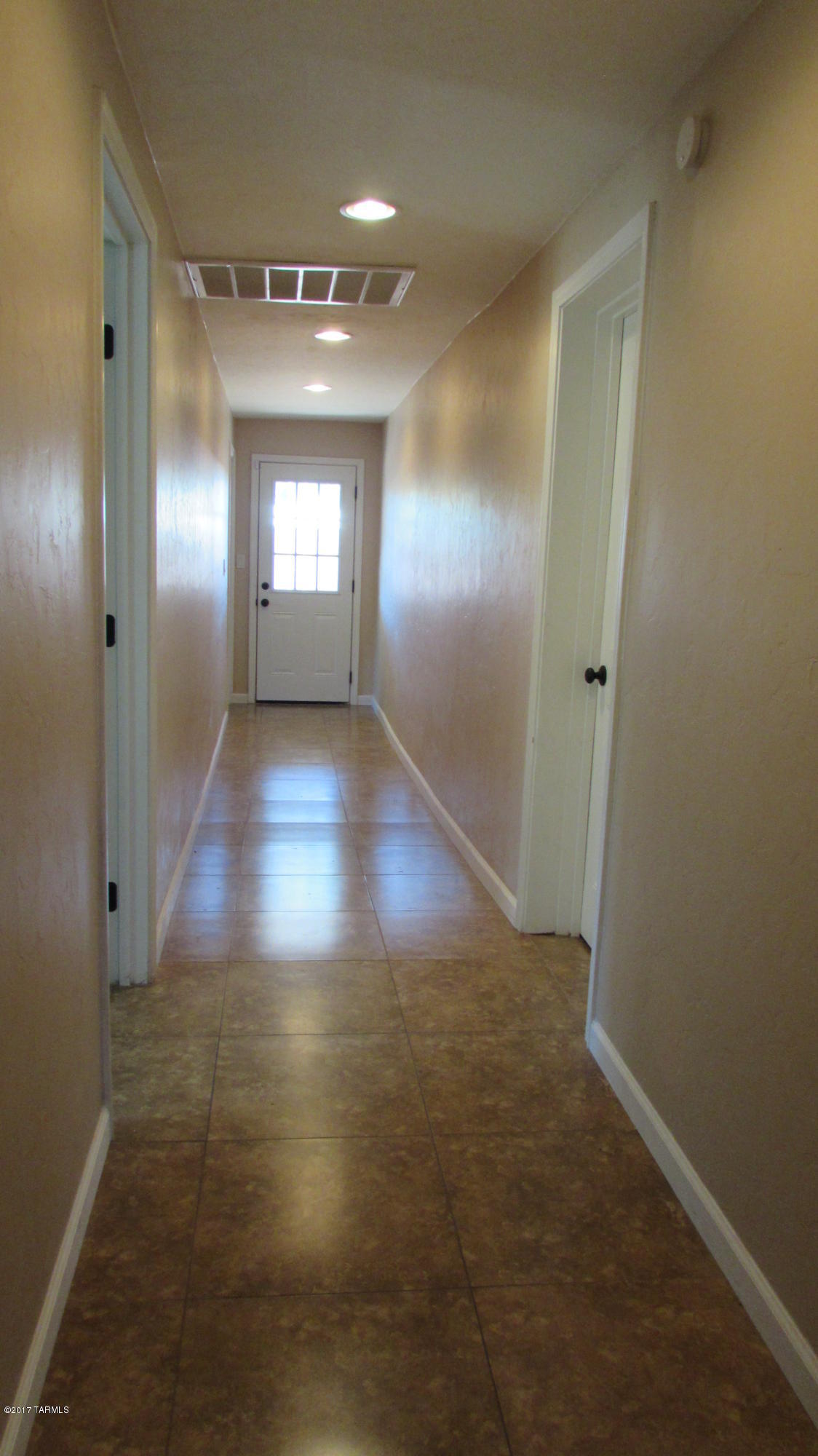 720 S Tudor Place