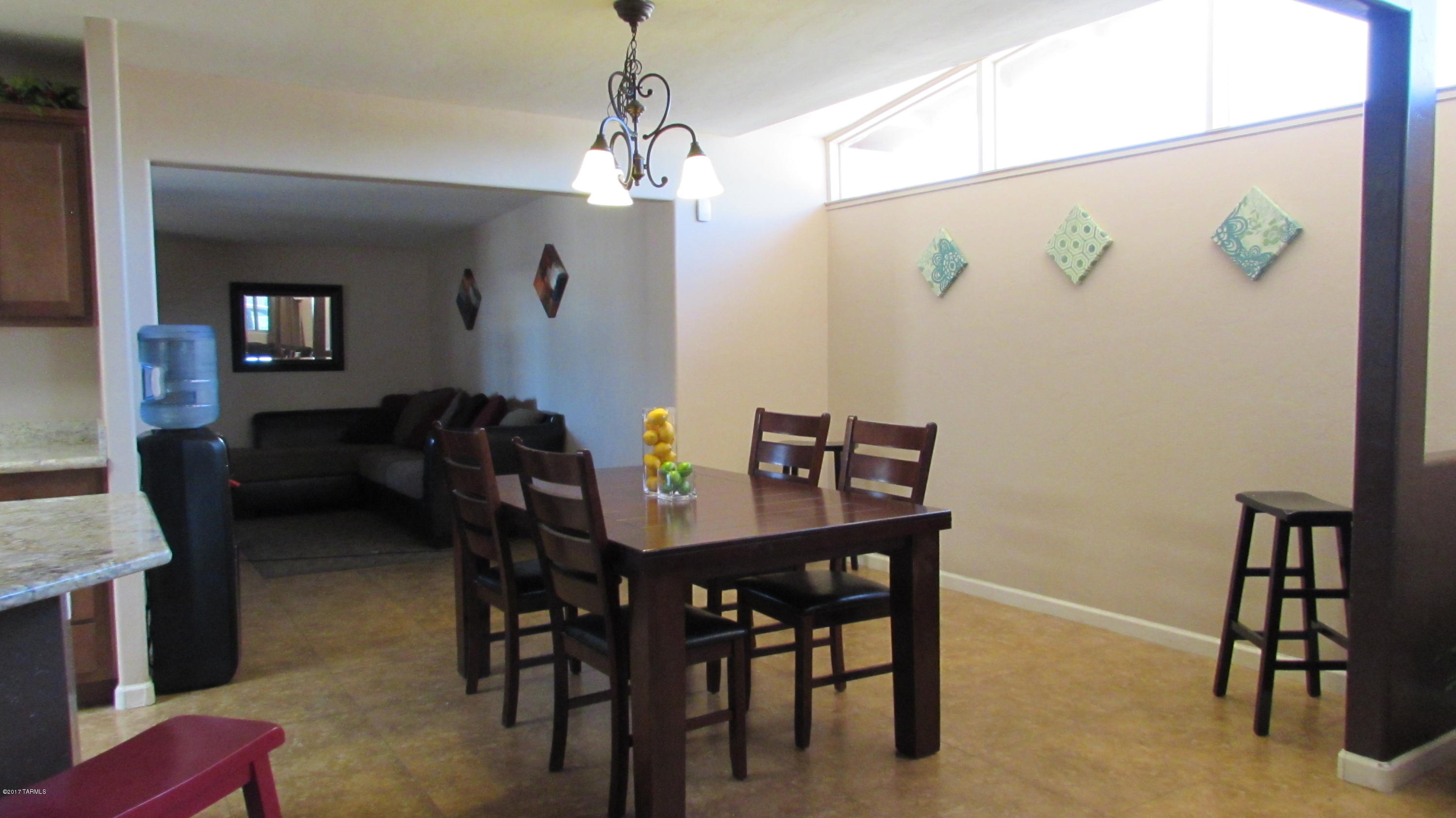 720 S Tudor Place
