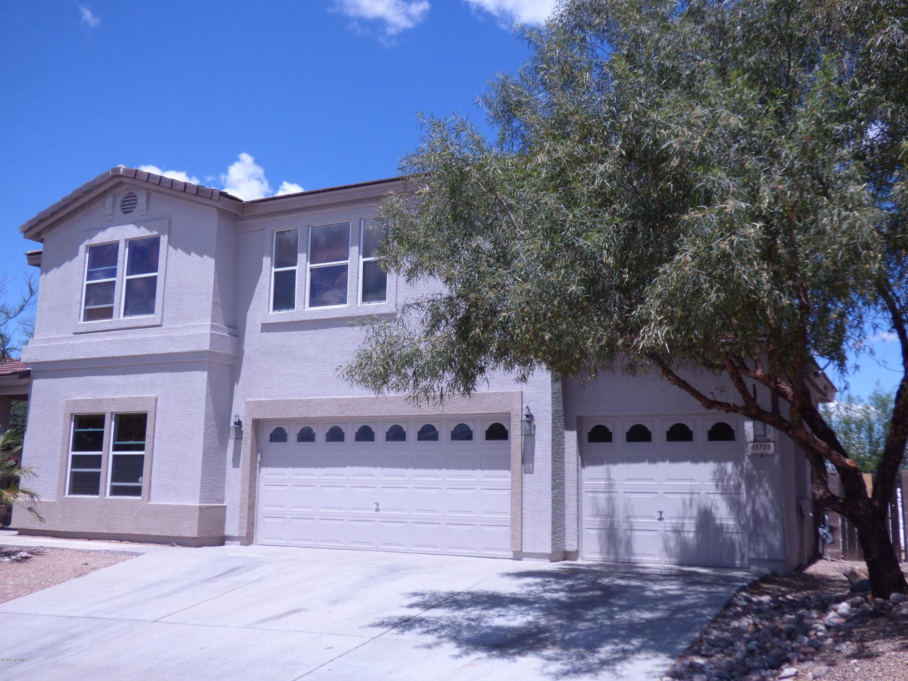 13705 E Diablo Creek Drive