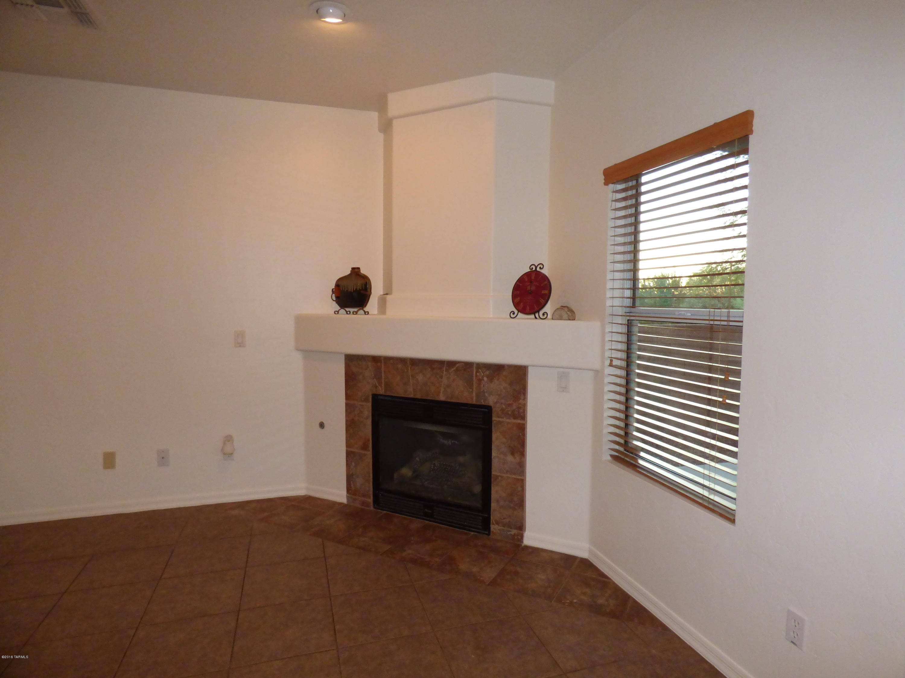 13705 E Diablo Creek Drive