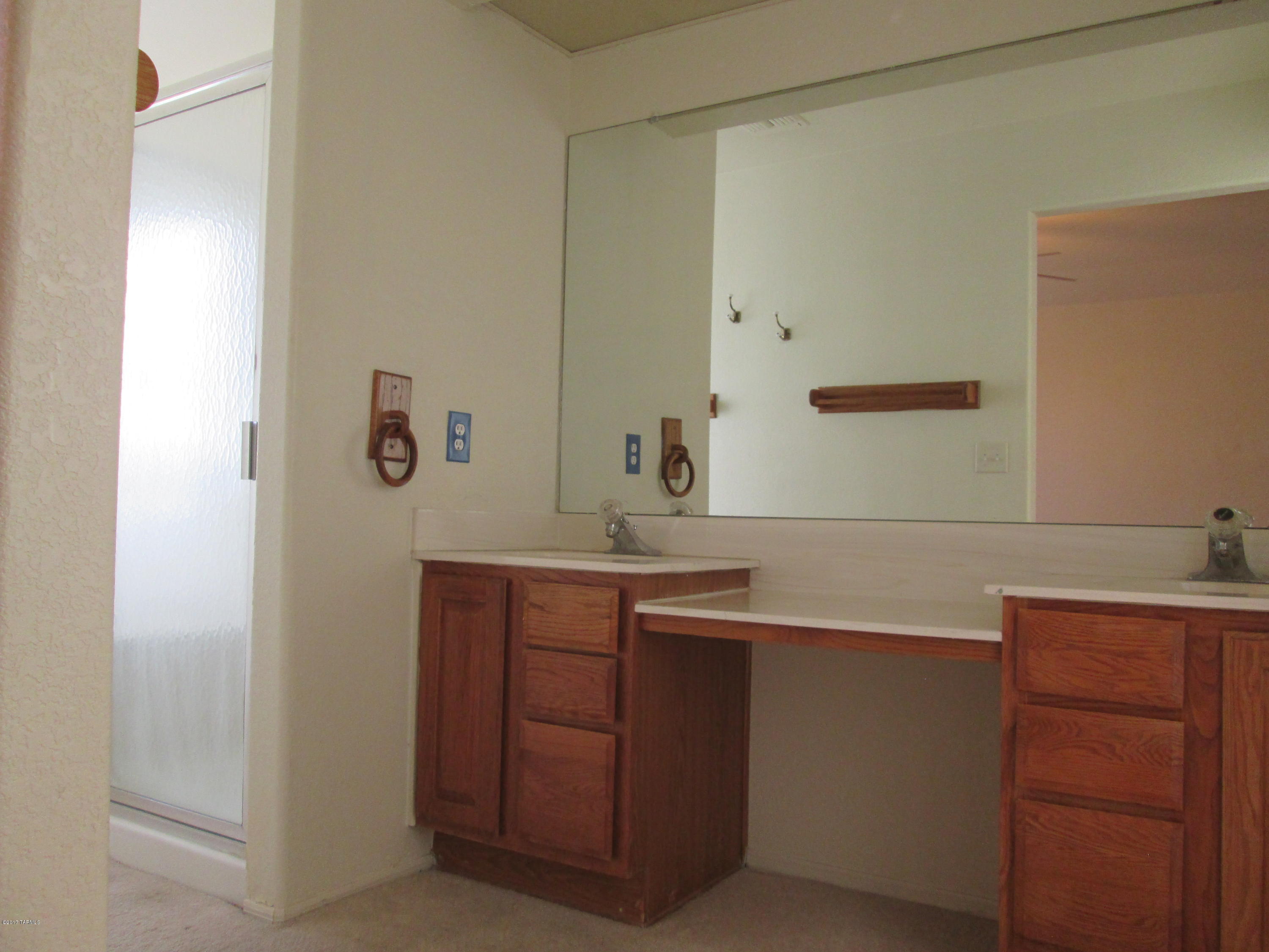 4566 W Lord Redman Loop
