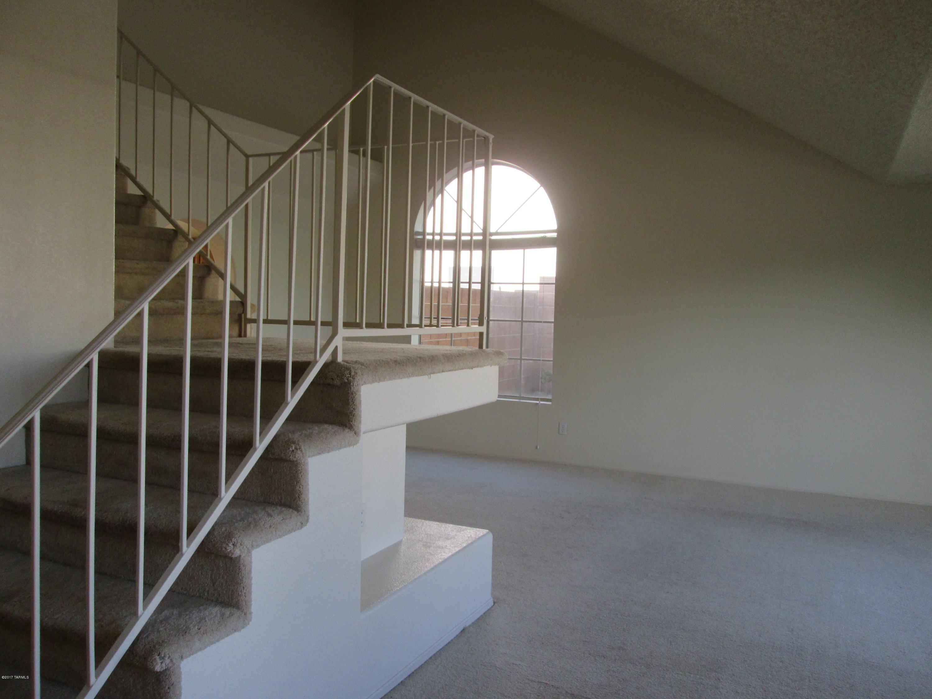 4566 W Lord Redman Loop