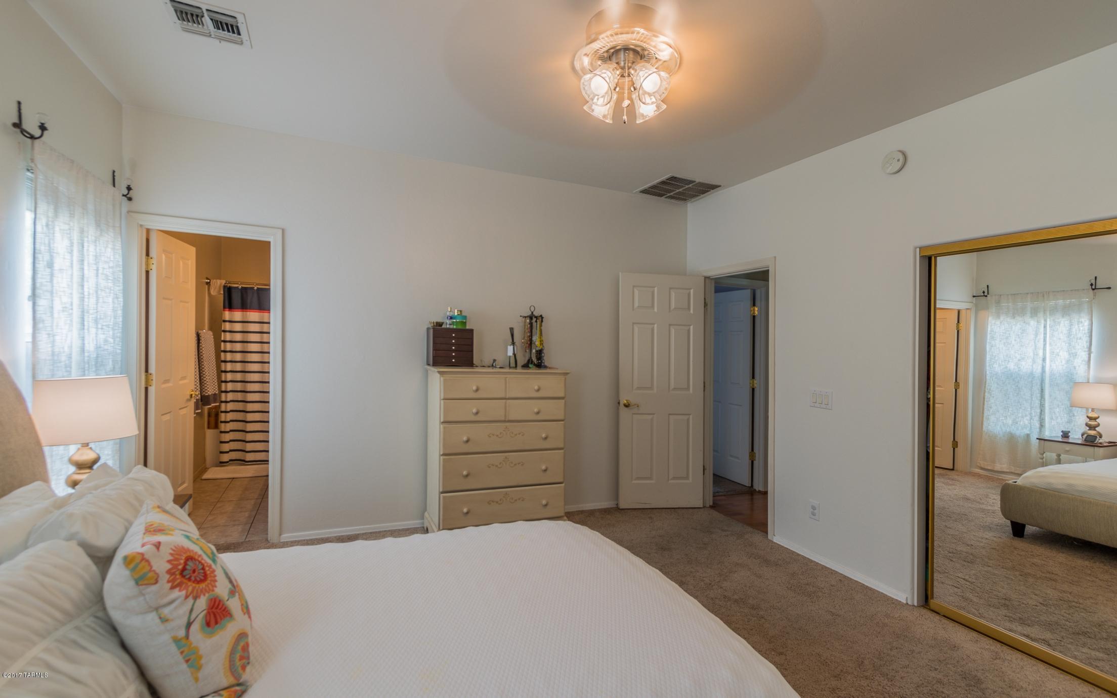 3548 N Lilly Pond Place